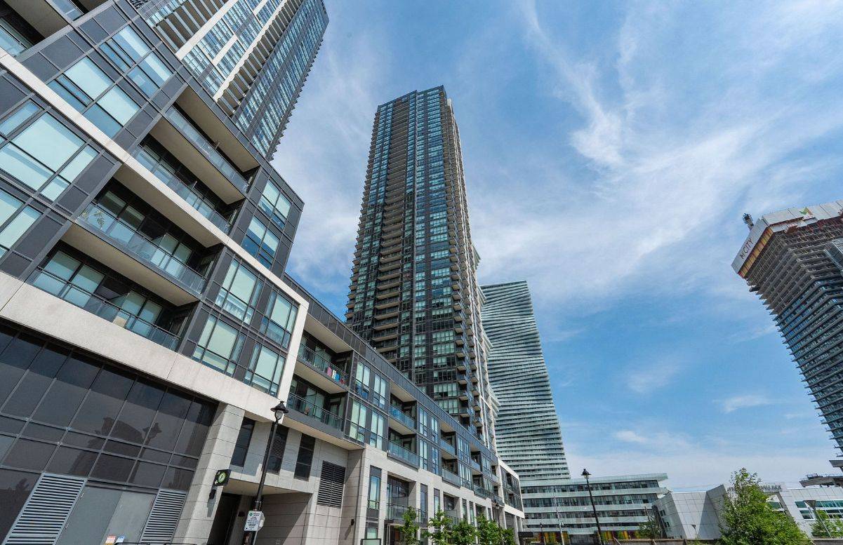 Mississauga, ON L5B 0J7,4011 Brickstone Mews #4010