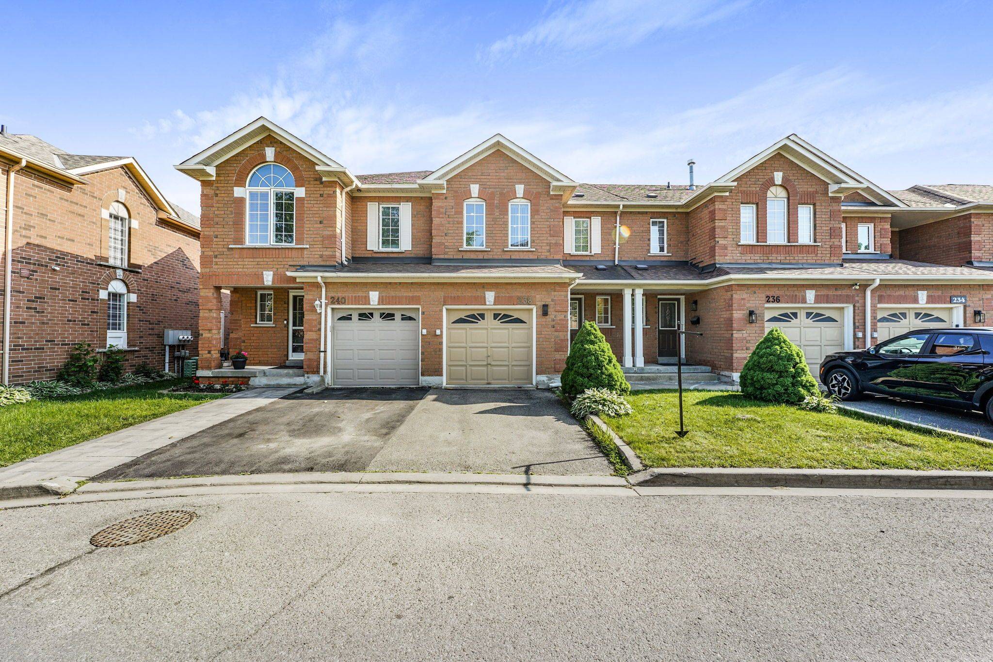 Brampton, ON L6X 4R1,9800 Mclaughlin RD #238