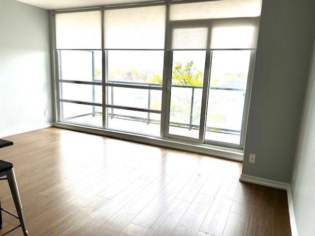 Toronto W06, ON M8V 1A5,2240 Lake Shore BLVD W #503