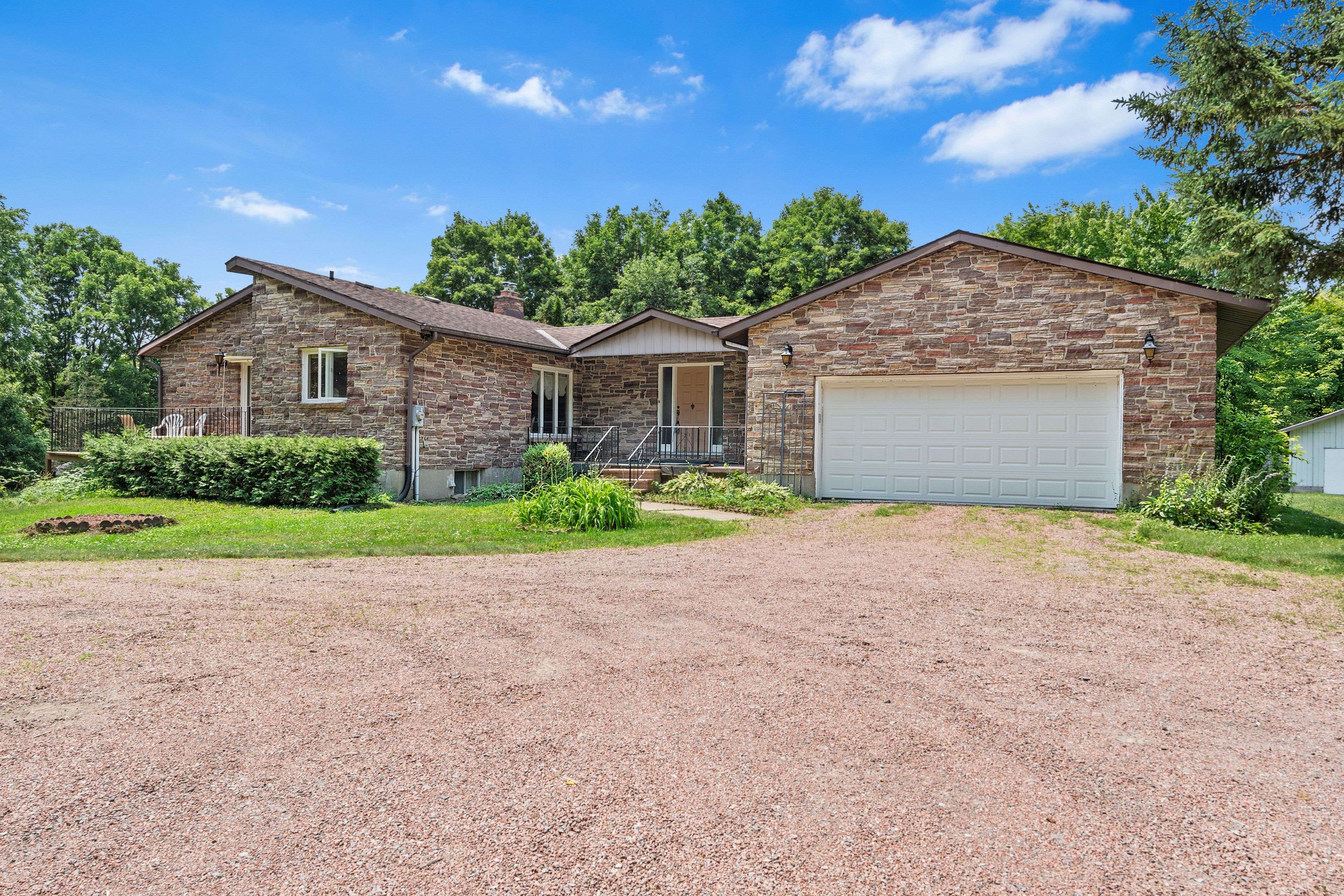 Frontenac, ON K0H 1X0,1882 Sunbury RD
