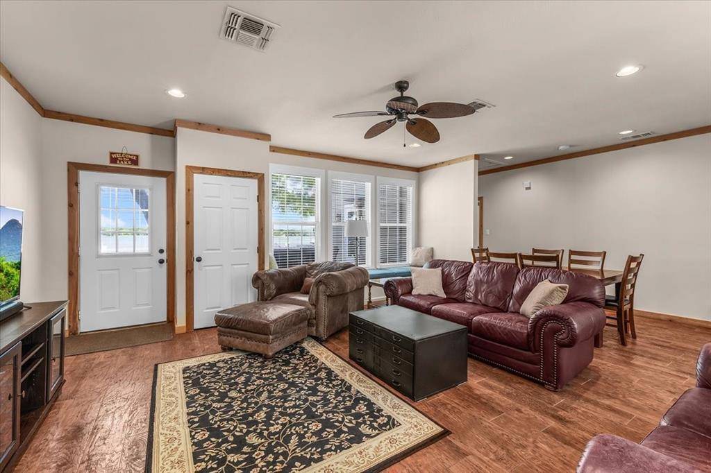 Weatherford, TX 76087,1128 W Lake Drive