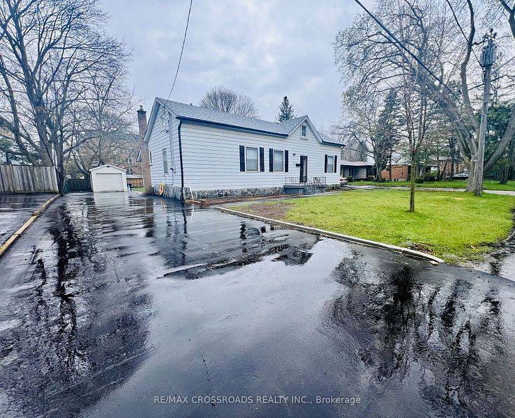 Toronto E10, ON M1E 3V8,474 Manse RD