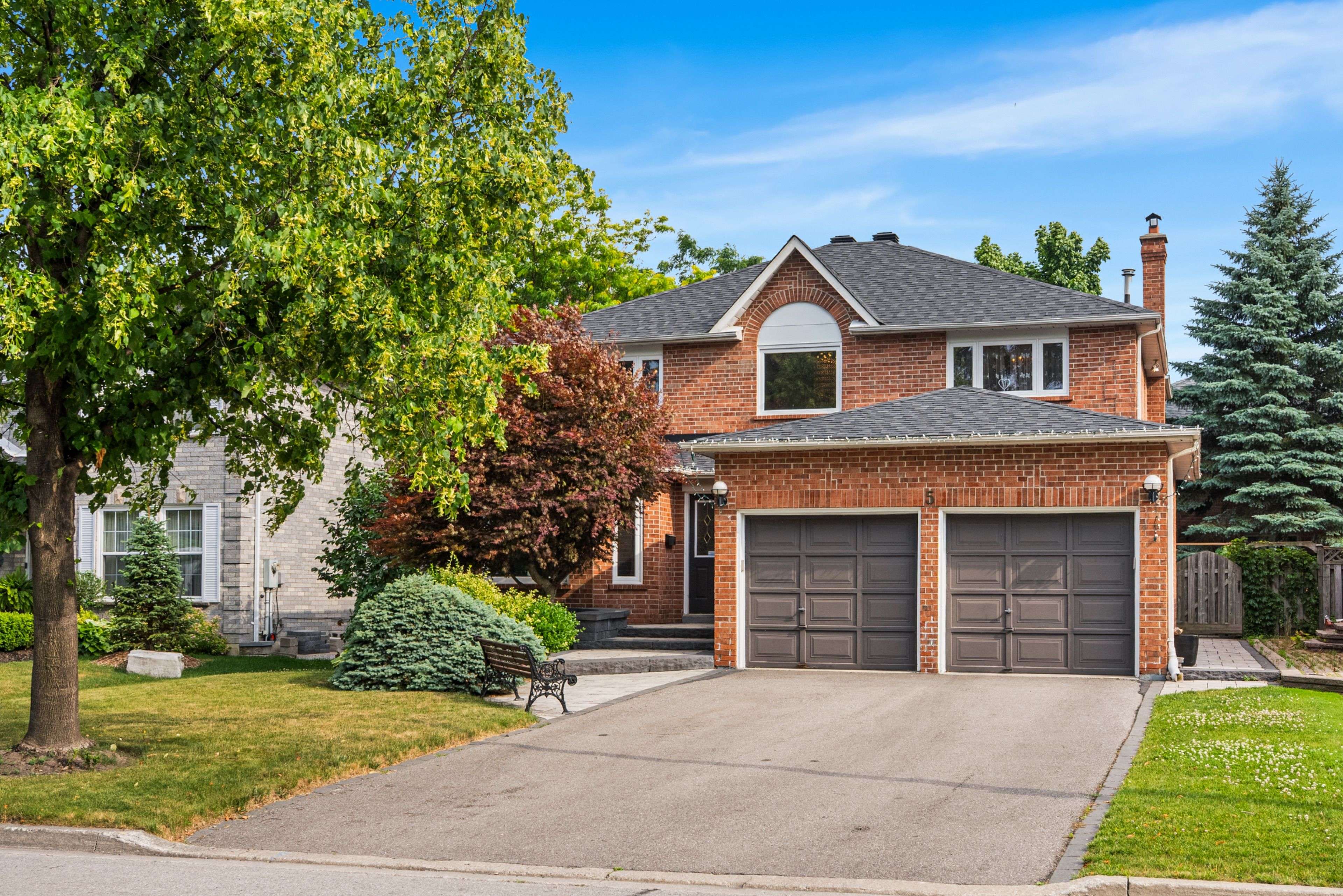 Richmond Hill, ON L4C 9K4,5 Stave CRES