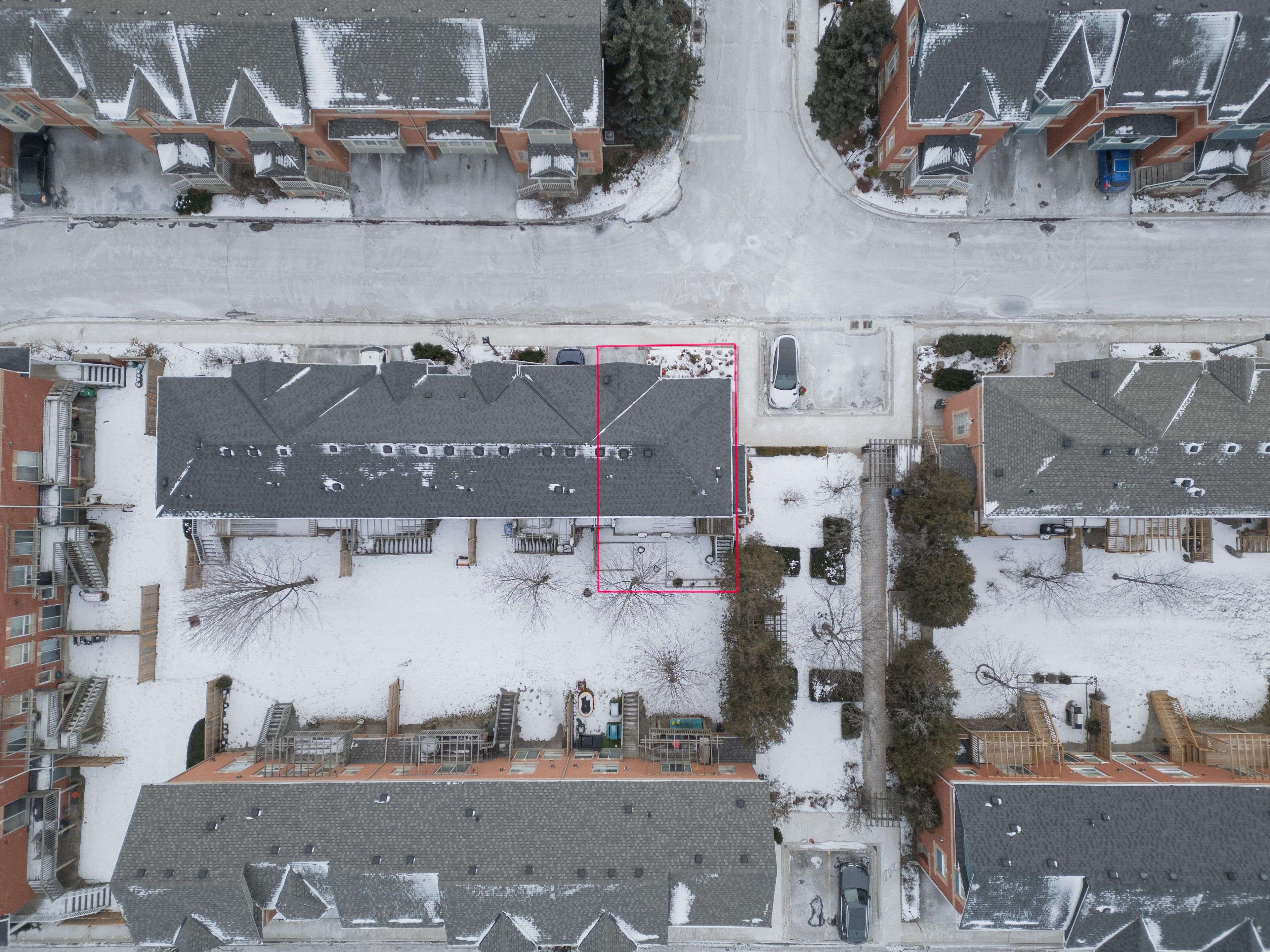 Mississauga, ON L5V 2M5,5031 East Mill RD #1