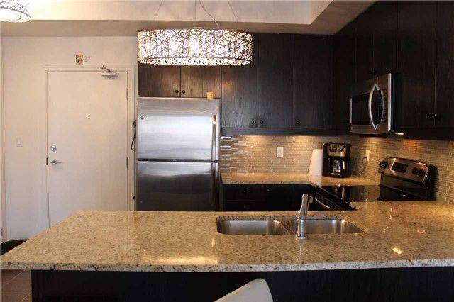 Mississauga, ON L5A 0A1,570 Lolita GDNS #327