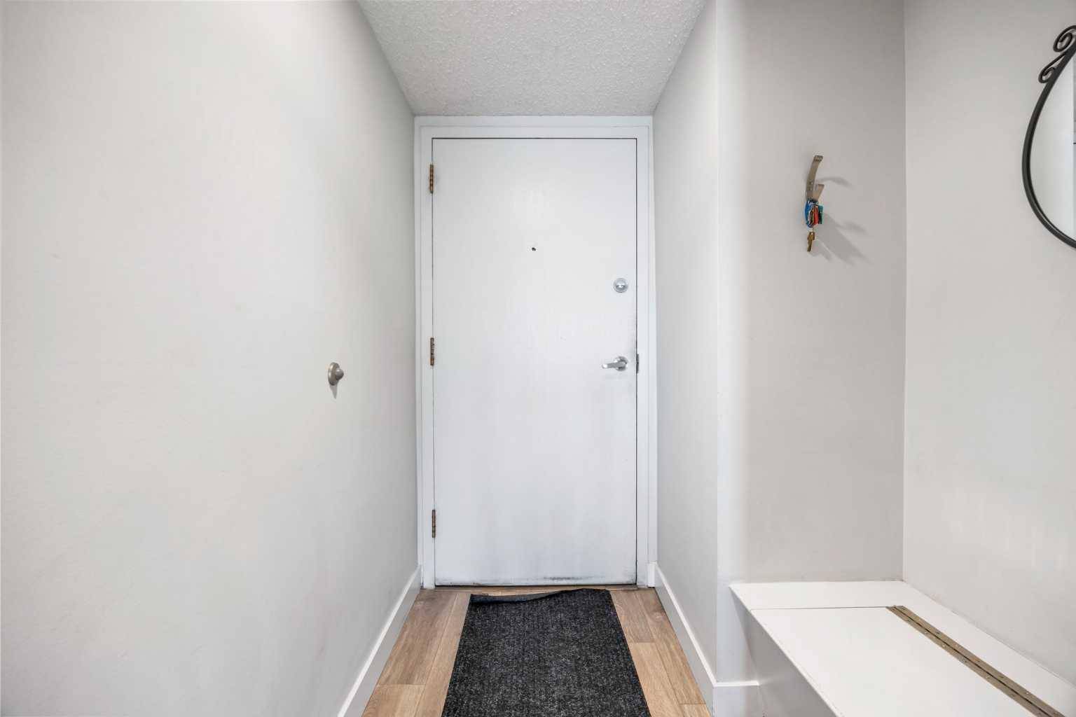 Calgary, AB T2R 0R3,523 15 AVE SW #602