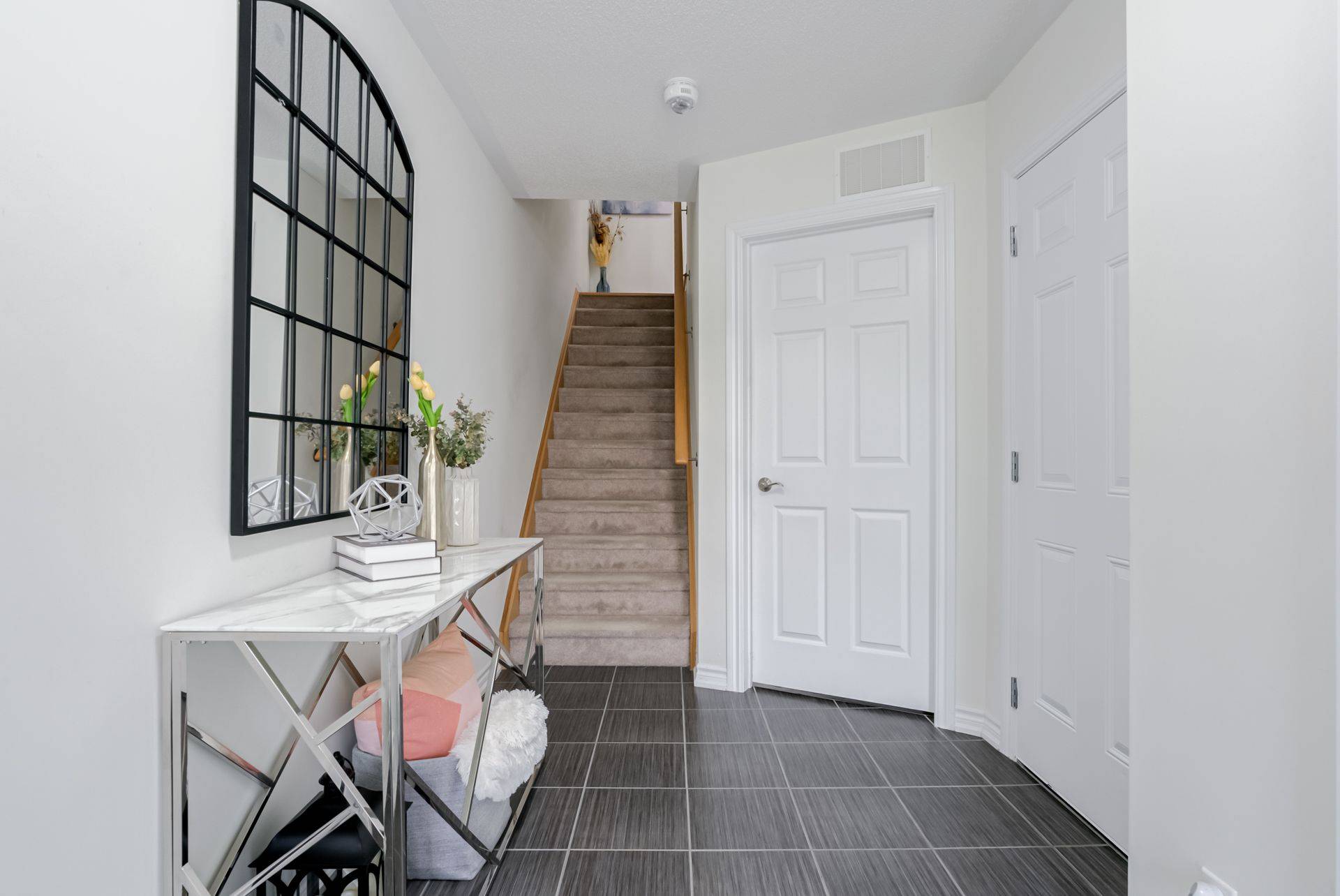 Oshawa, ON L1L 0J4,52 Nearco CRES