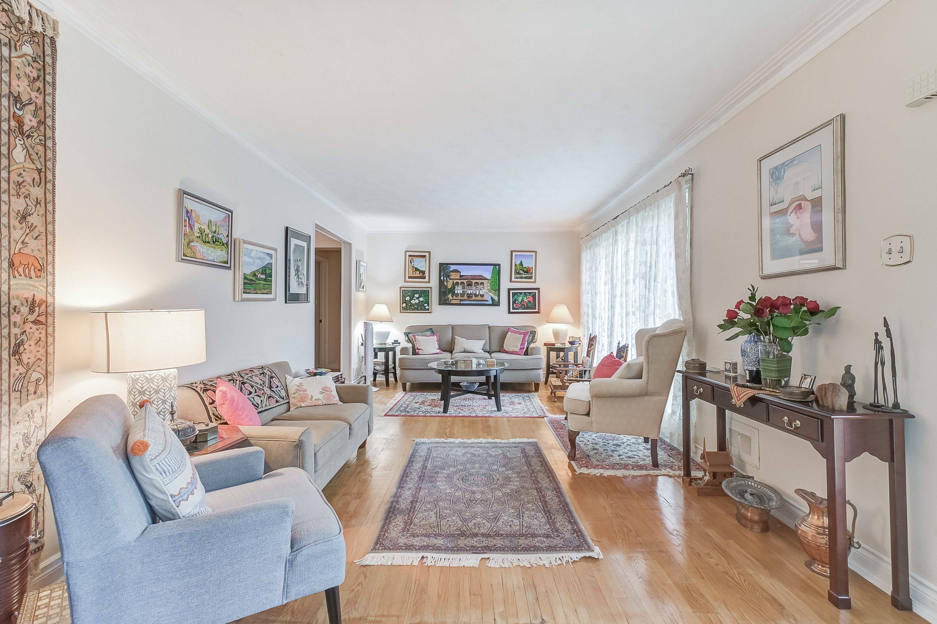 Newmarket, ON L3Y 2K1,76 Monkswood CRES