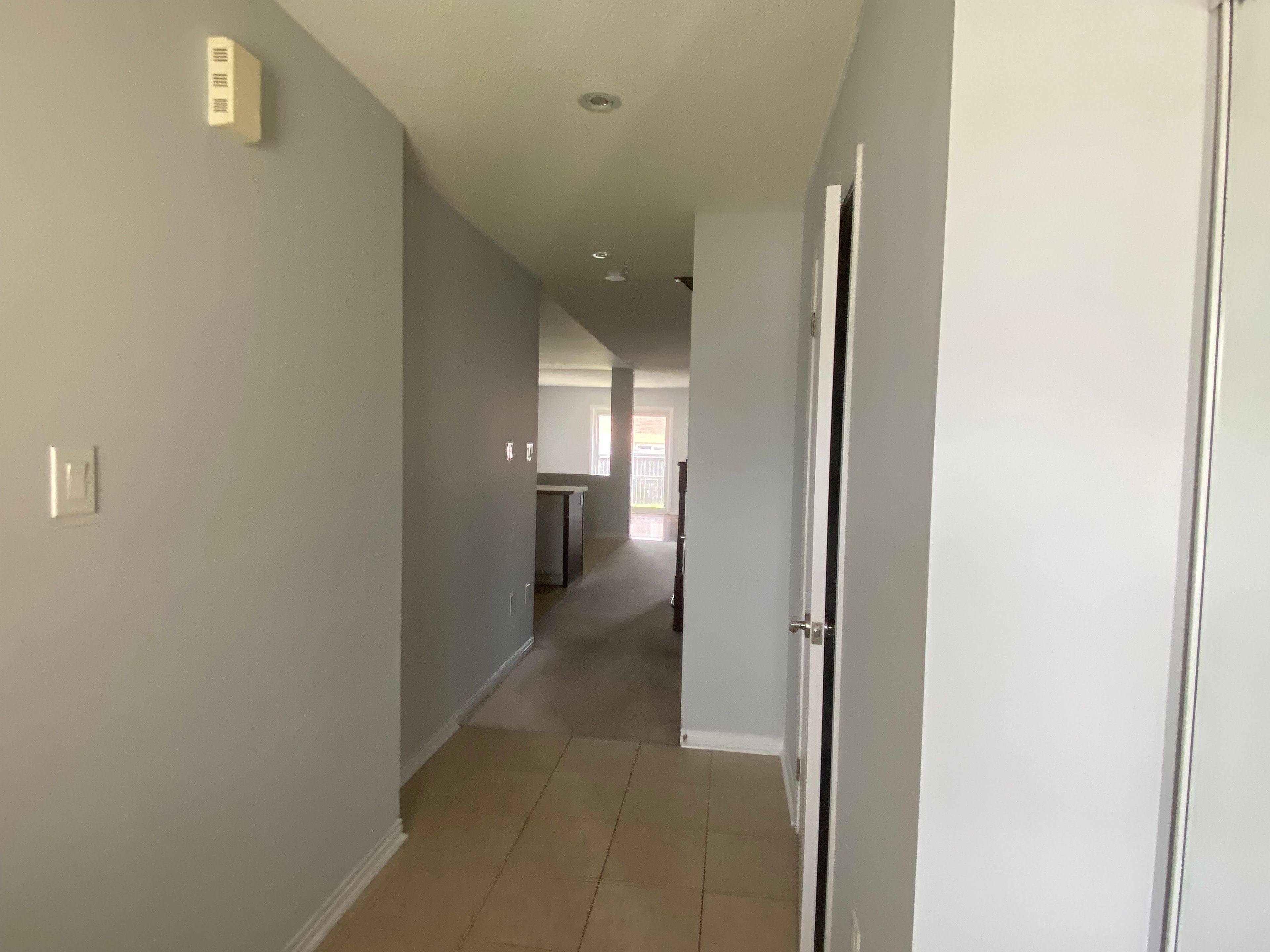 Barrie, ON L4M 0G1,16 Lancaster CT