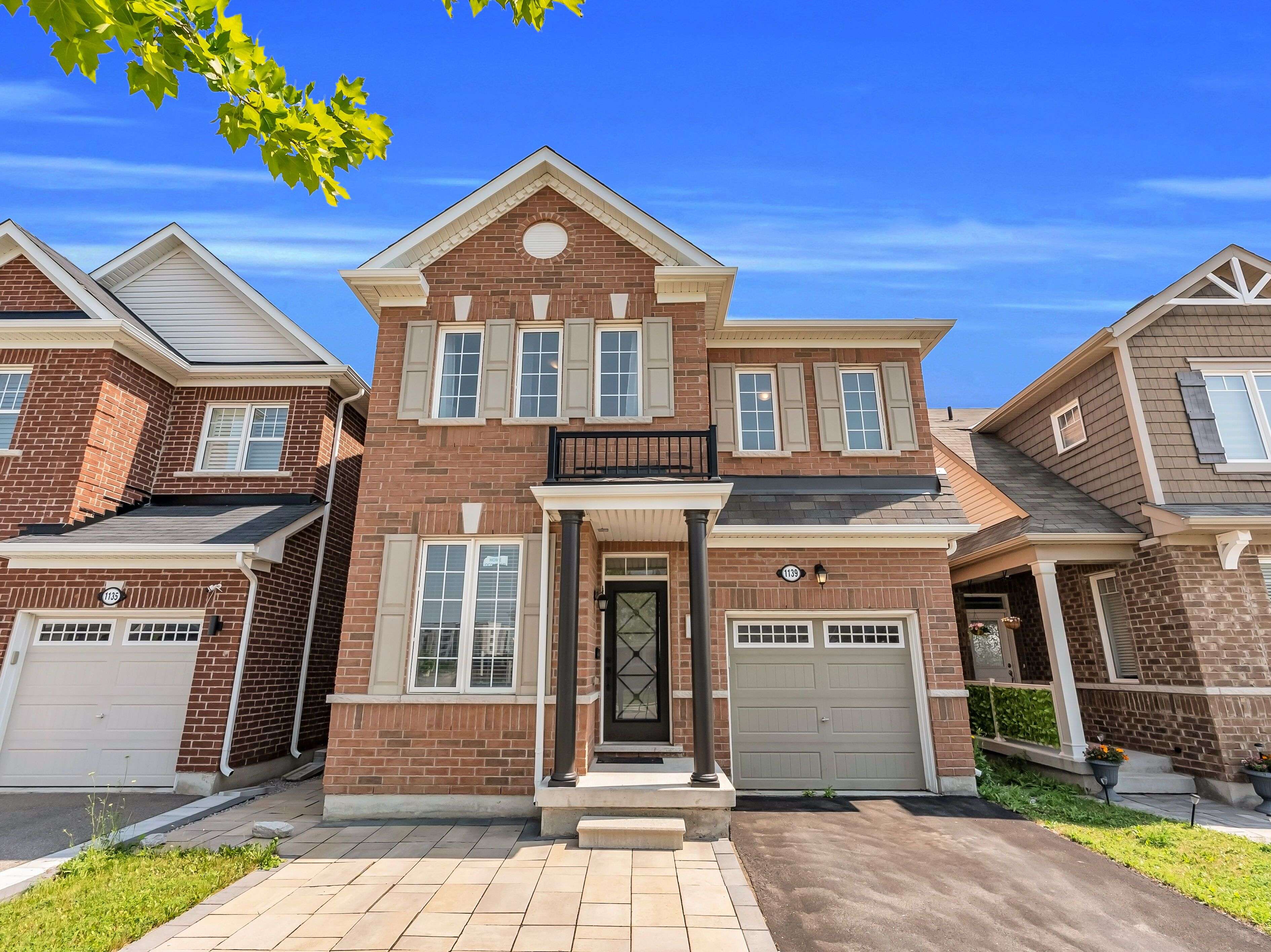 Milton, ON L9E 1K8,1139 Farmstead DR