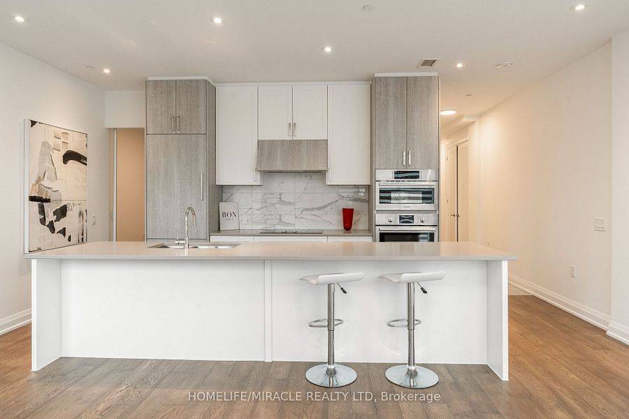 Halton Hills, ON L7G 0P9,42 Mill ST #414