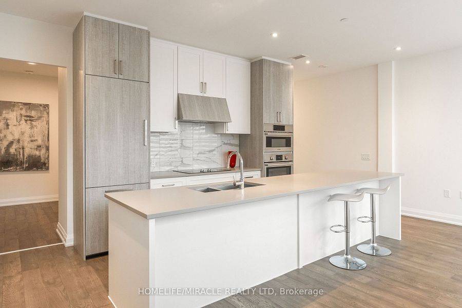 Halton Hills, ON L7G 0P9,42 Mill ST #414