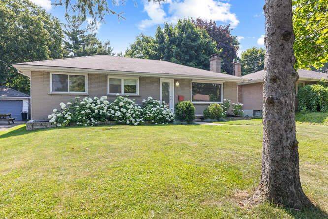 London South, ON N6J 3K1,470 Beachwood AVE