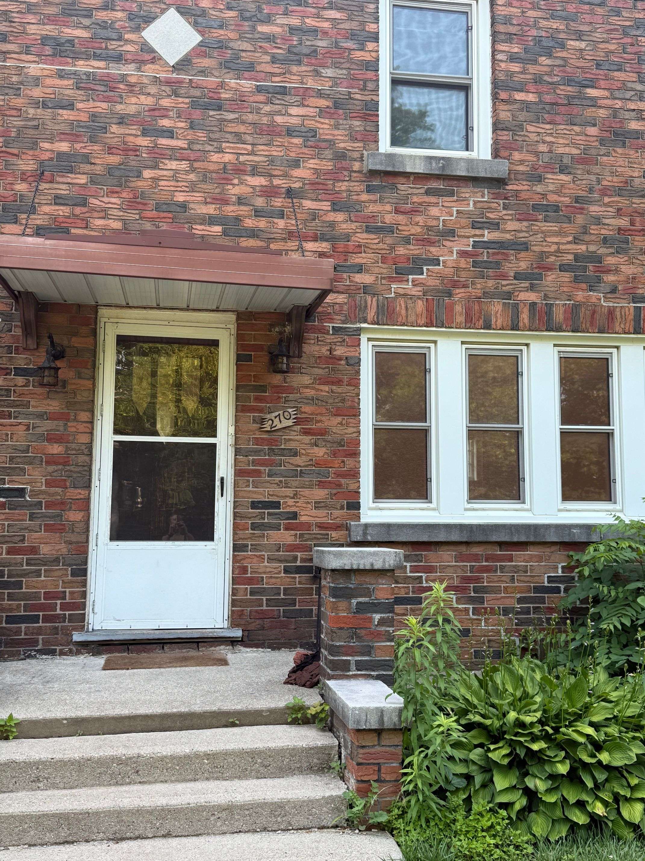 Woodstock, ON N4S 6G3,270 Vansittart AVE