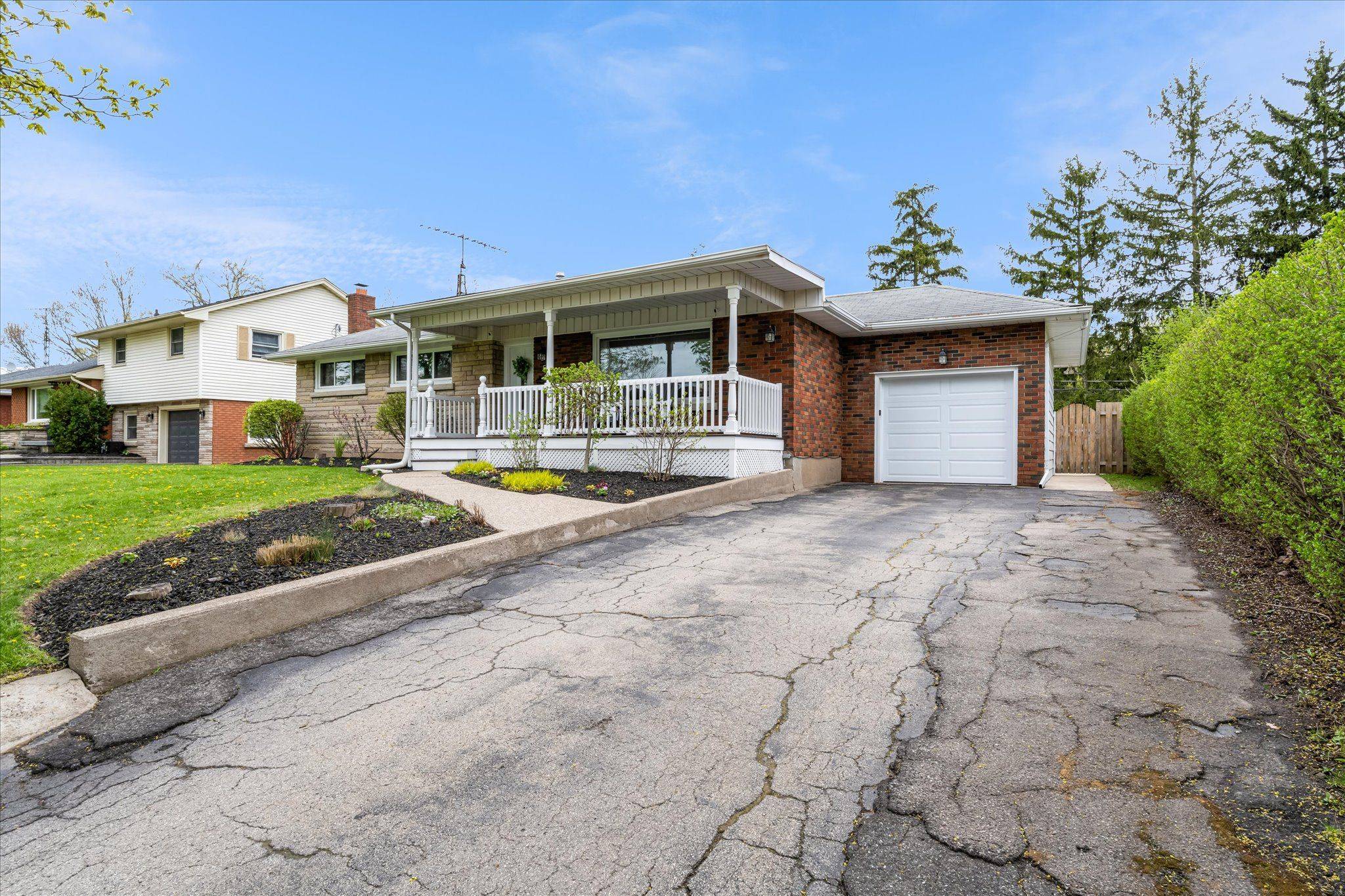 Welland, ON L3C 2K1,58 Diffin DR