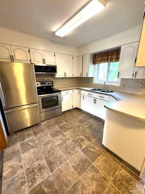 Grande Prairie, AB T8V 2A7,10425 96A ST