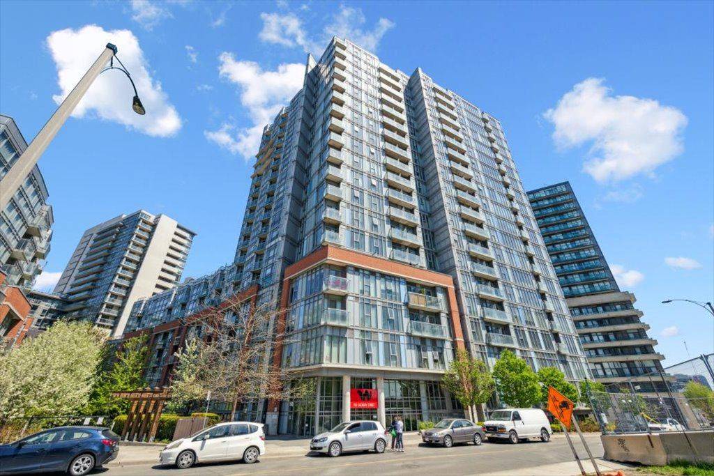 Toronto C01, ON M6J 3S8,150 Sudbury ST #1407