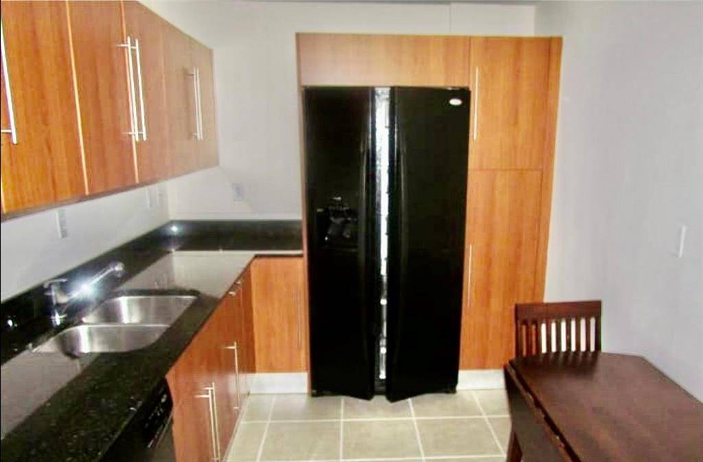 Hollywood, FL 33019,3001 S Ocean Dr #207