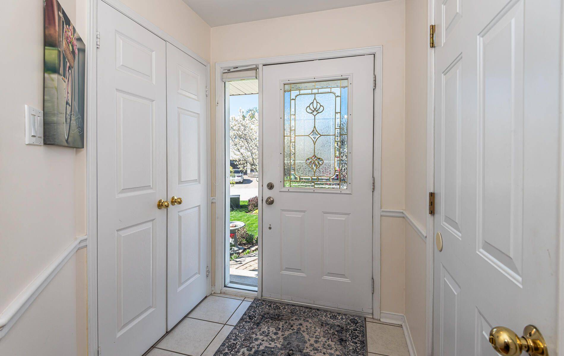 Newmarket, ON L3Y 8P9,283 Sheridan CT