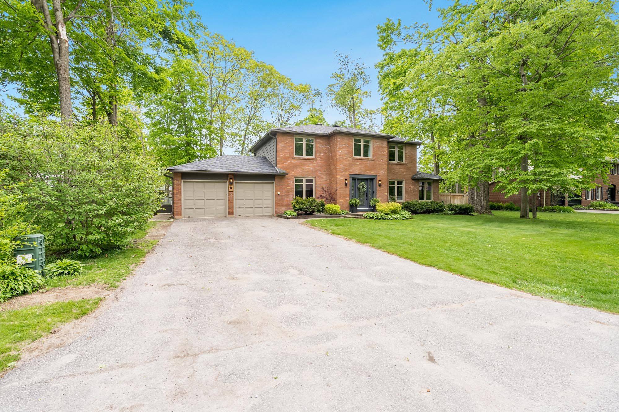 Springwater, ON L9X 0P2,8 Malta CRES
