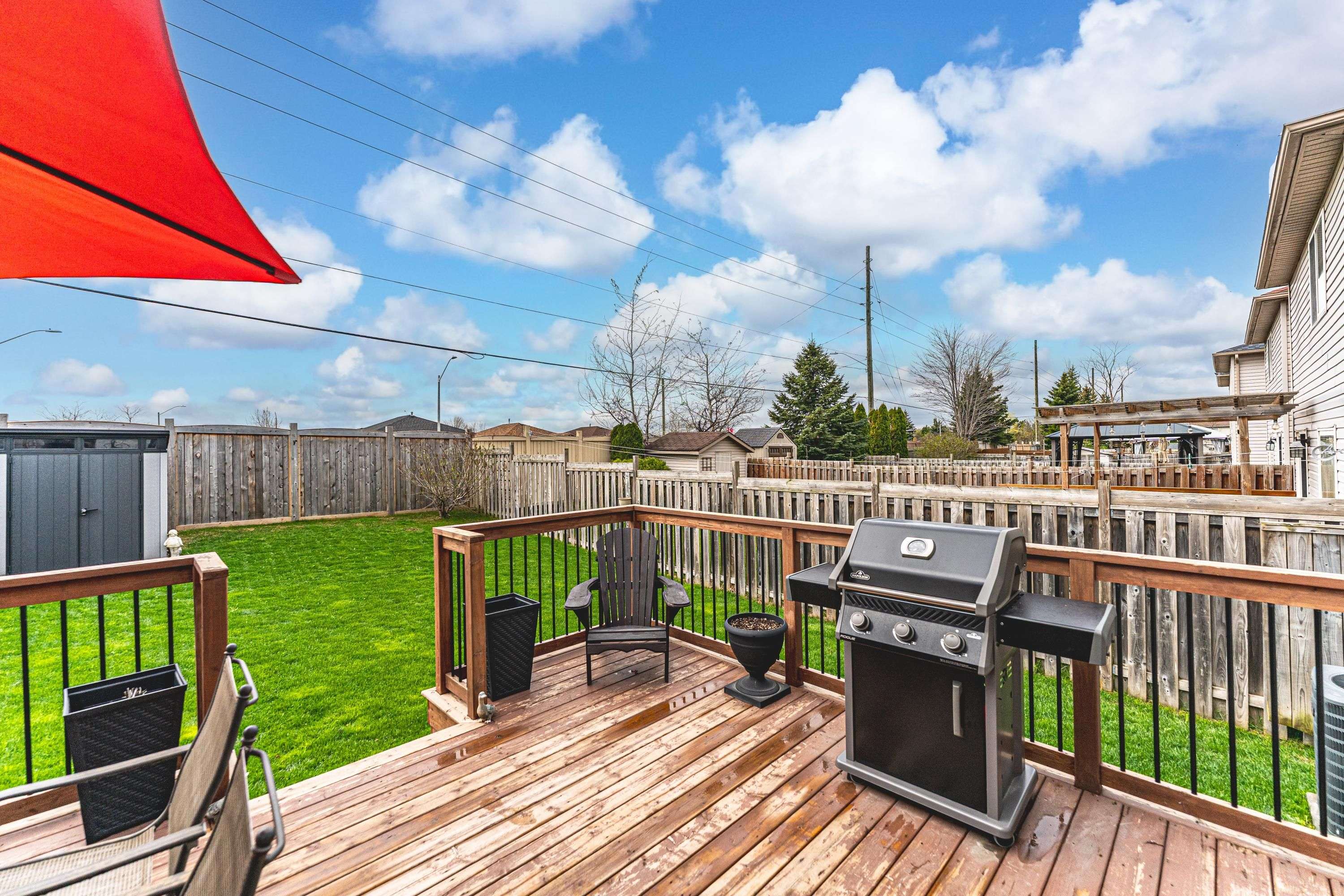 Barrie, ON L4N 0S5,147 Nathan CRES