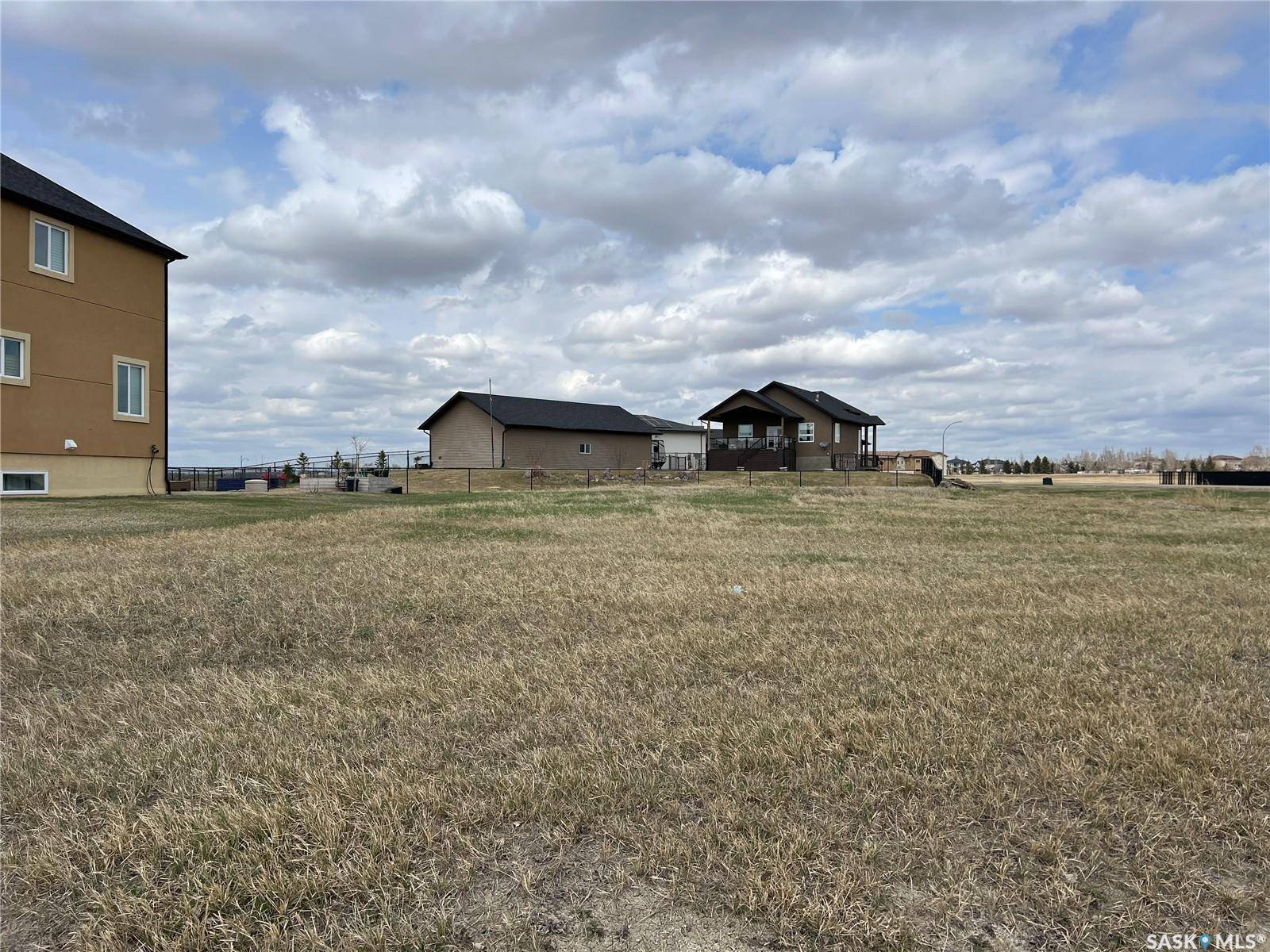 Edenwold Rm No. 158, SK S4L 0C4,808 Emerald Park ROAD