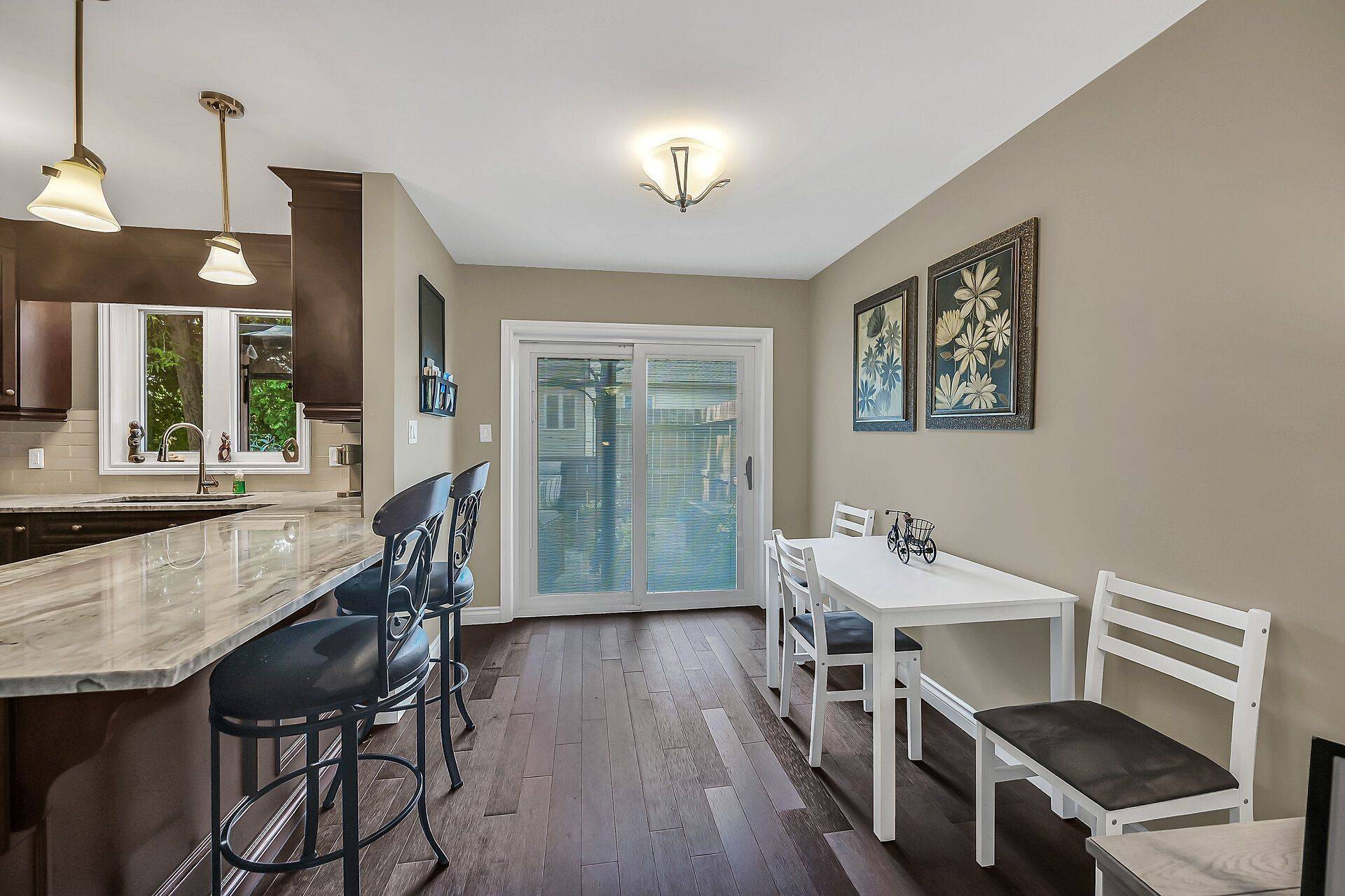 Hamilton, ON L8L 3S1,50 Keith ST