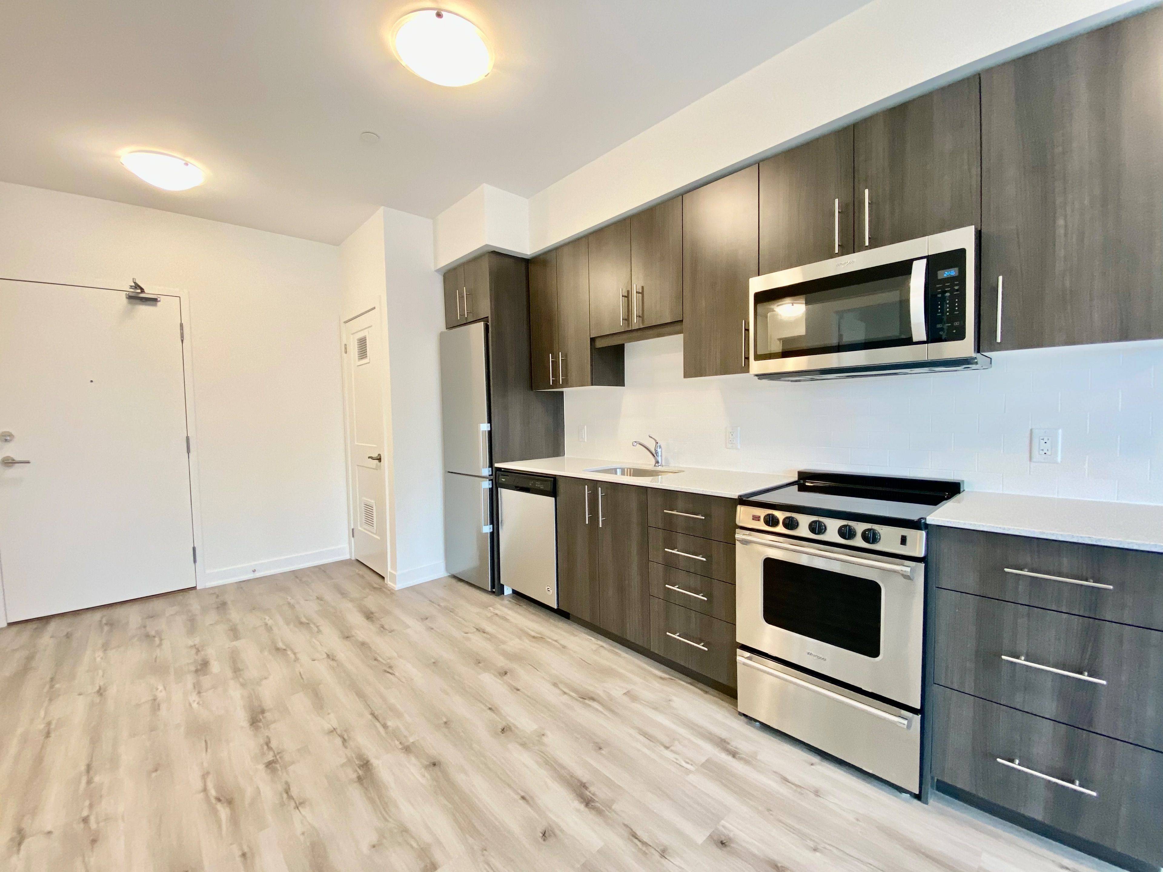 Kitchener, ON N2A 2H2,110 Fergus AVE #401