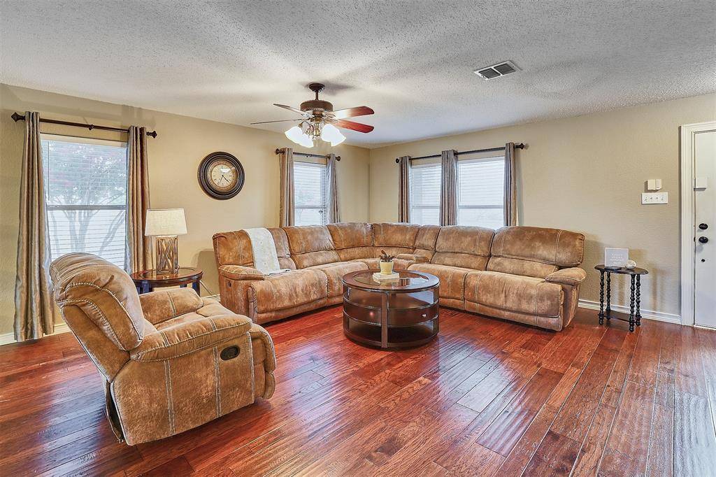 Arlington, TX 76002,7211 Port Phillip Drive