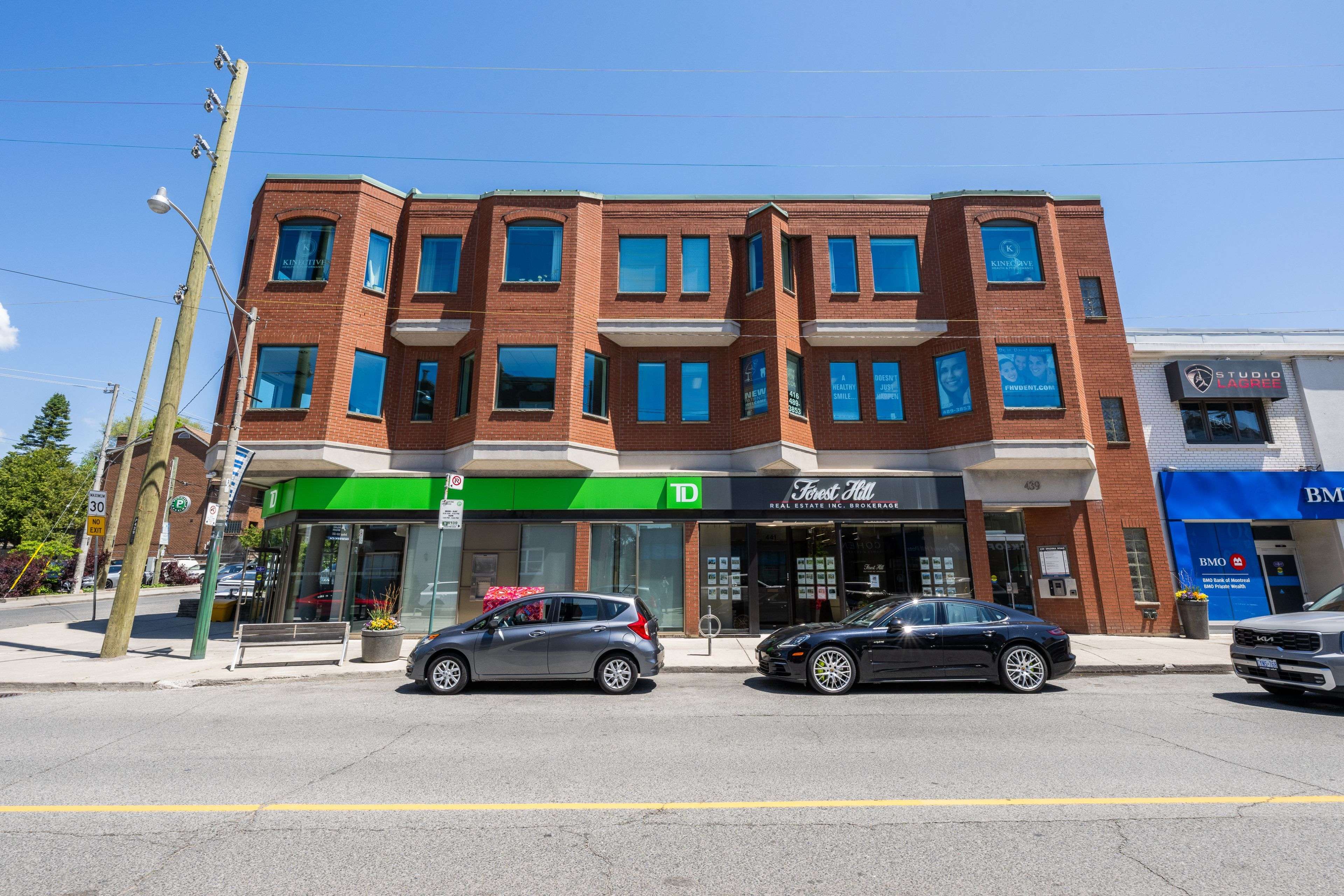 Toronto C03, ON M5P 3M6,439 Spadina RD #202-203