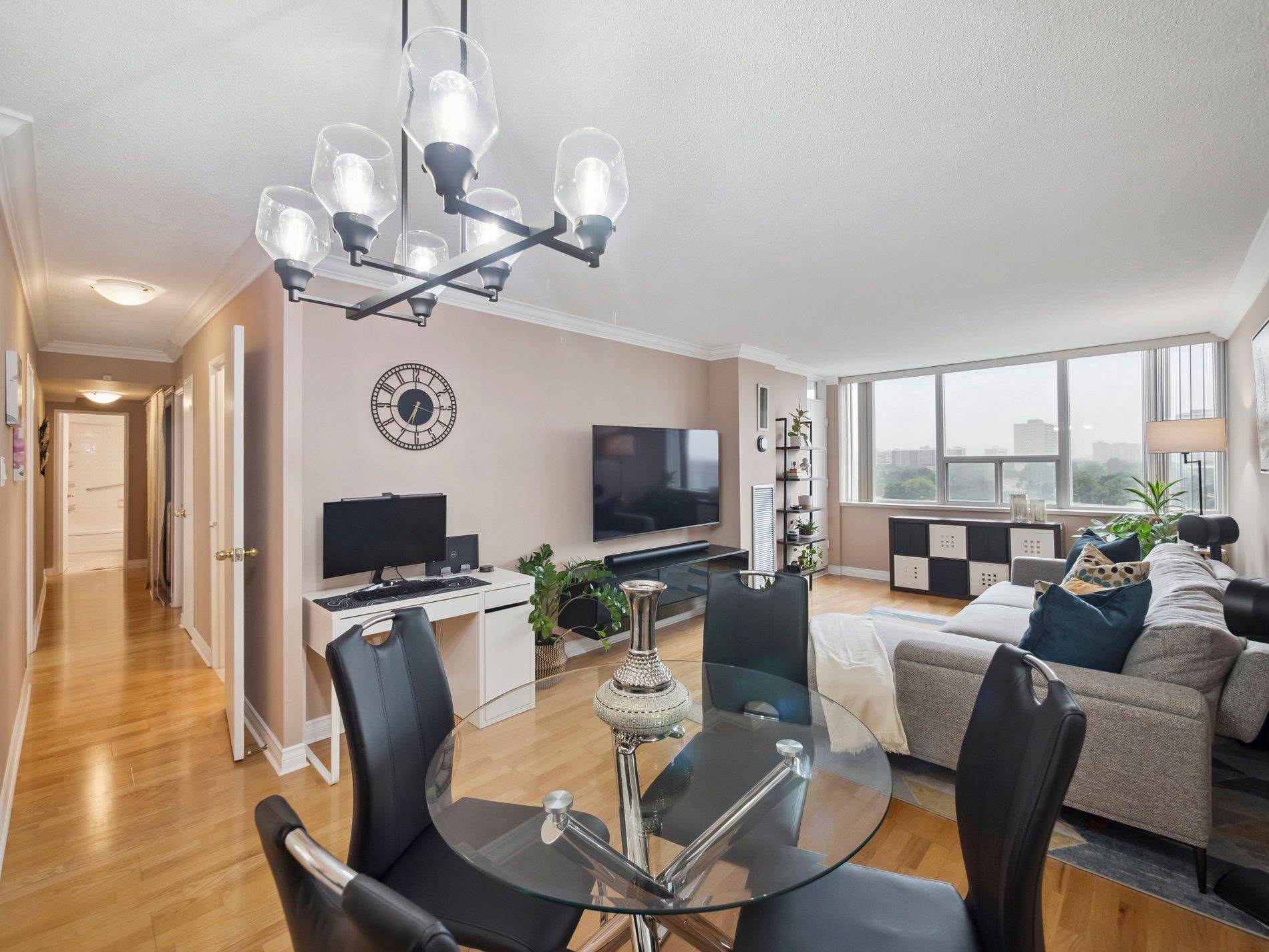 Toronto E05, ON M1V 1M9,25 Silver Springs BLVD #801