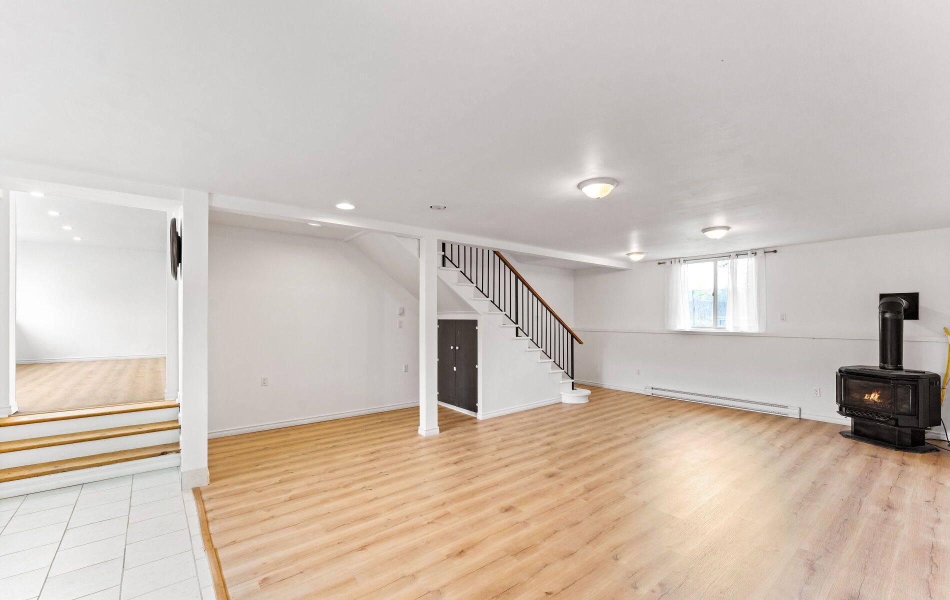Springwater, ON L0L 1P0,220 Queen ST W