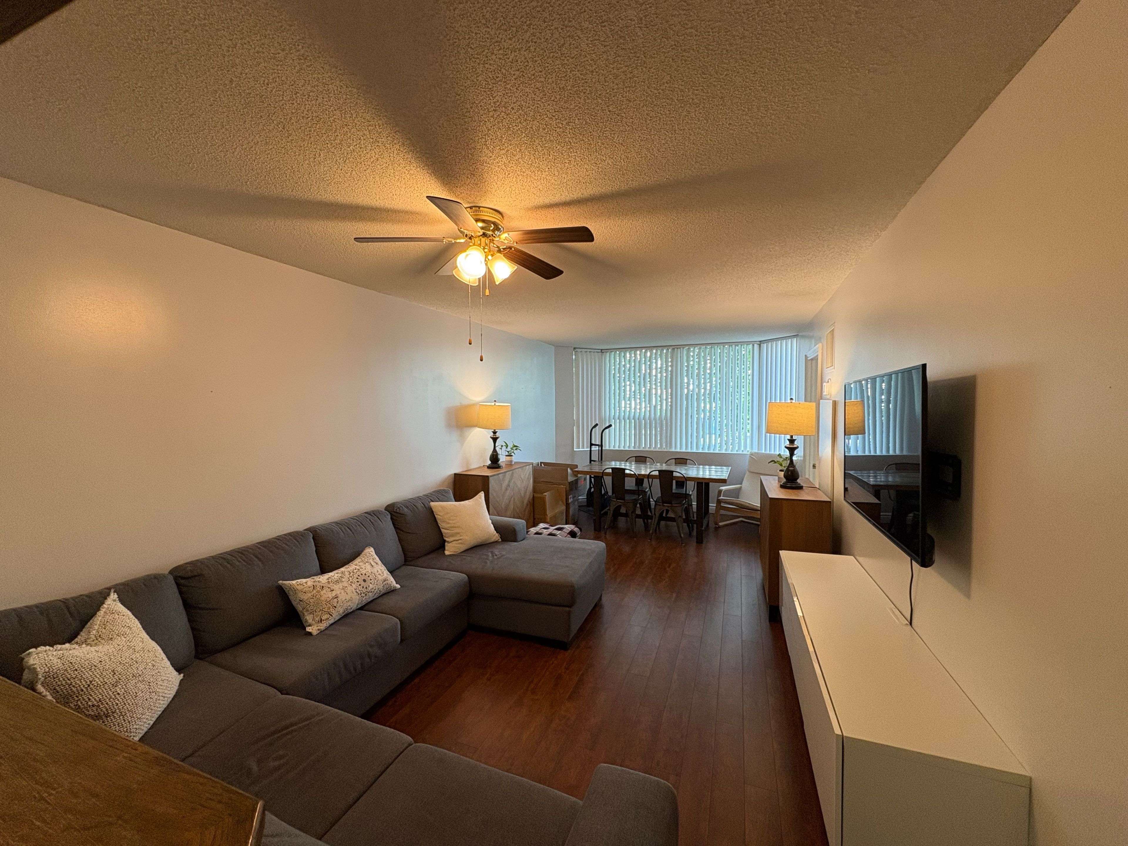 Burlington, ON L7S 2J3,1270 Maple Crossing BLVD E #103