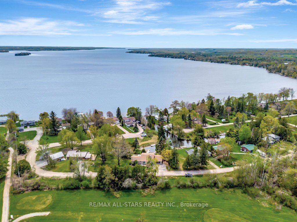 Kawartha Lakes, ON K0M 1N0,88 Verulam DR
