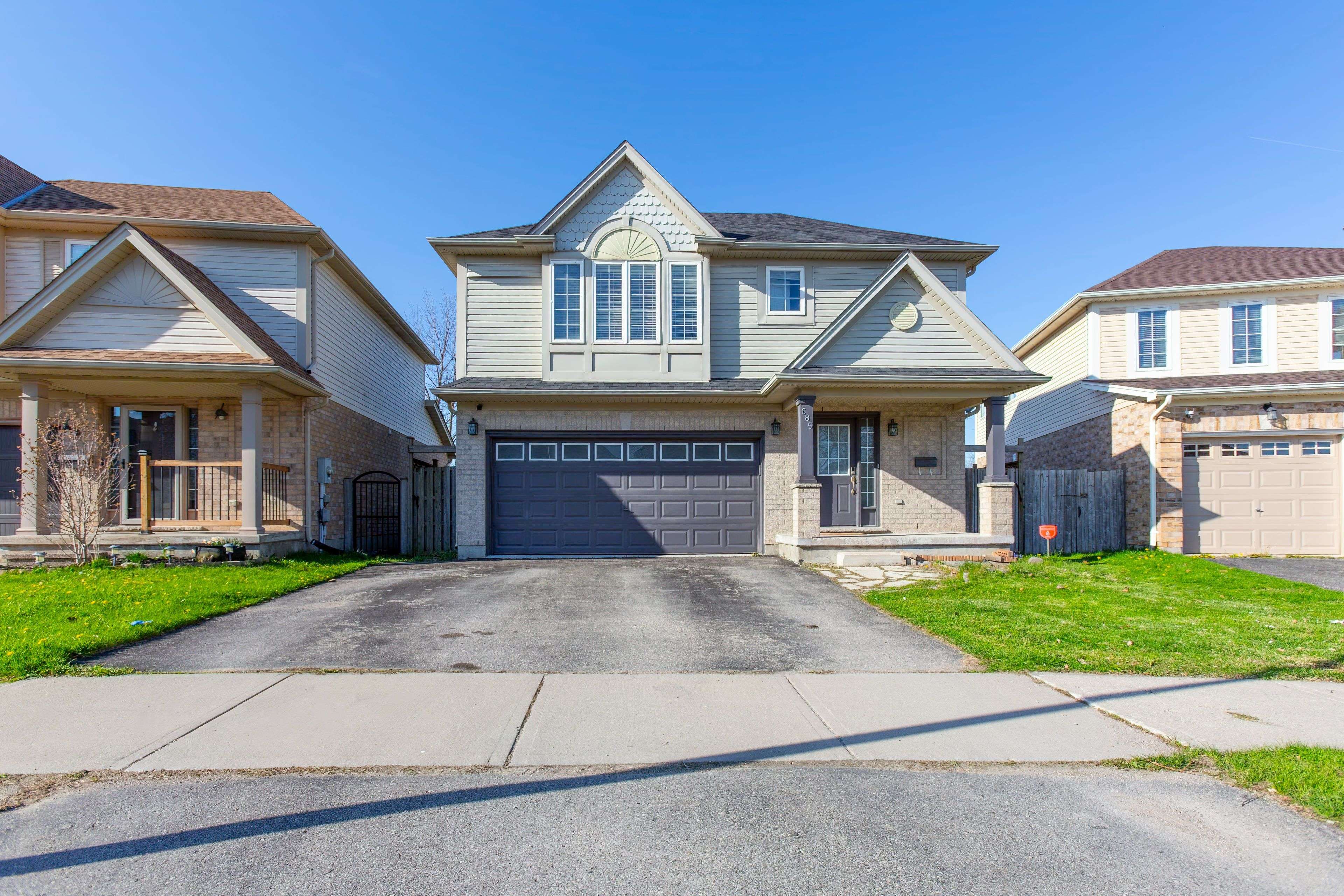 London South, ON N6M 1M1,685 North Leaksdale CIR