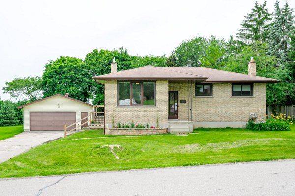 Peterborough South, ON K9J 7R3,815 Stewart DR