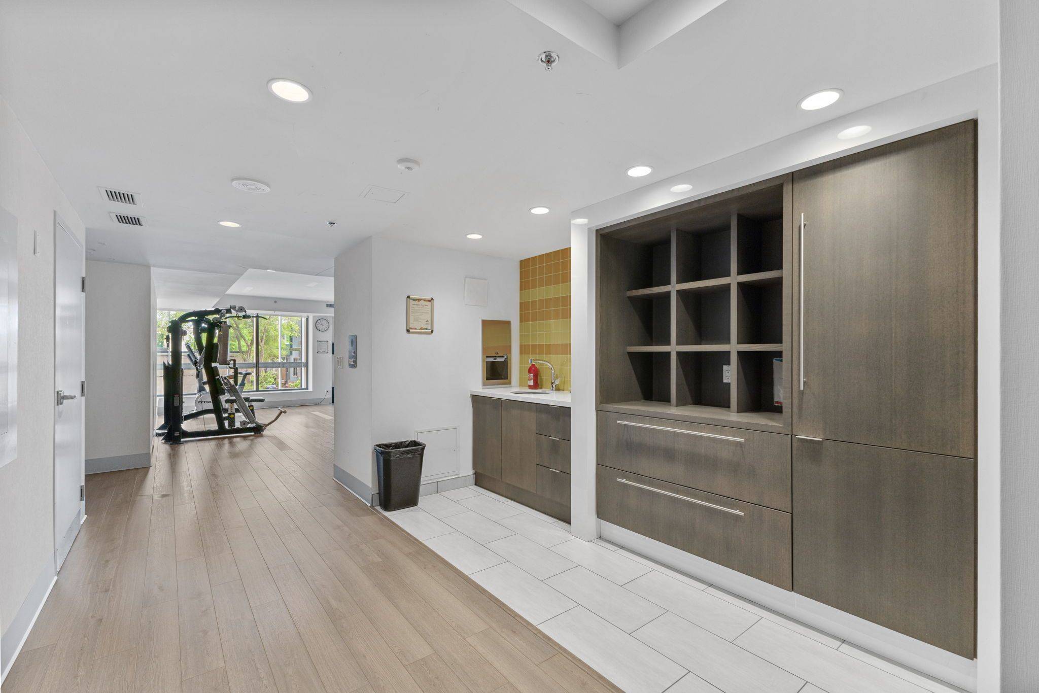 Glebe - Ottawa East And Area, ON K1S 5J5,118 HOLMWOOD AVE #406