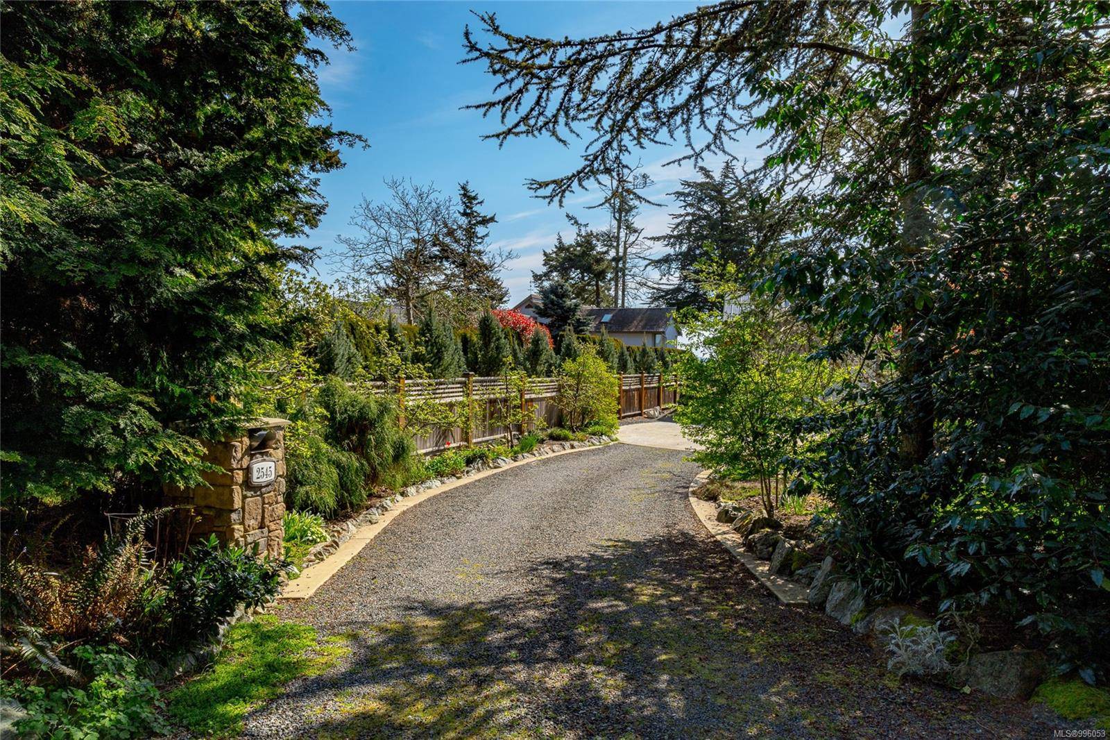Sidney, BC V8L 2K2,2545 Beaufort Rd