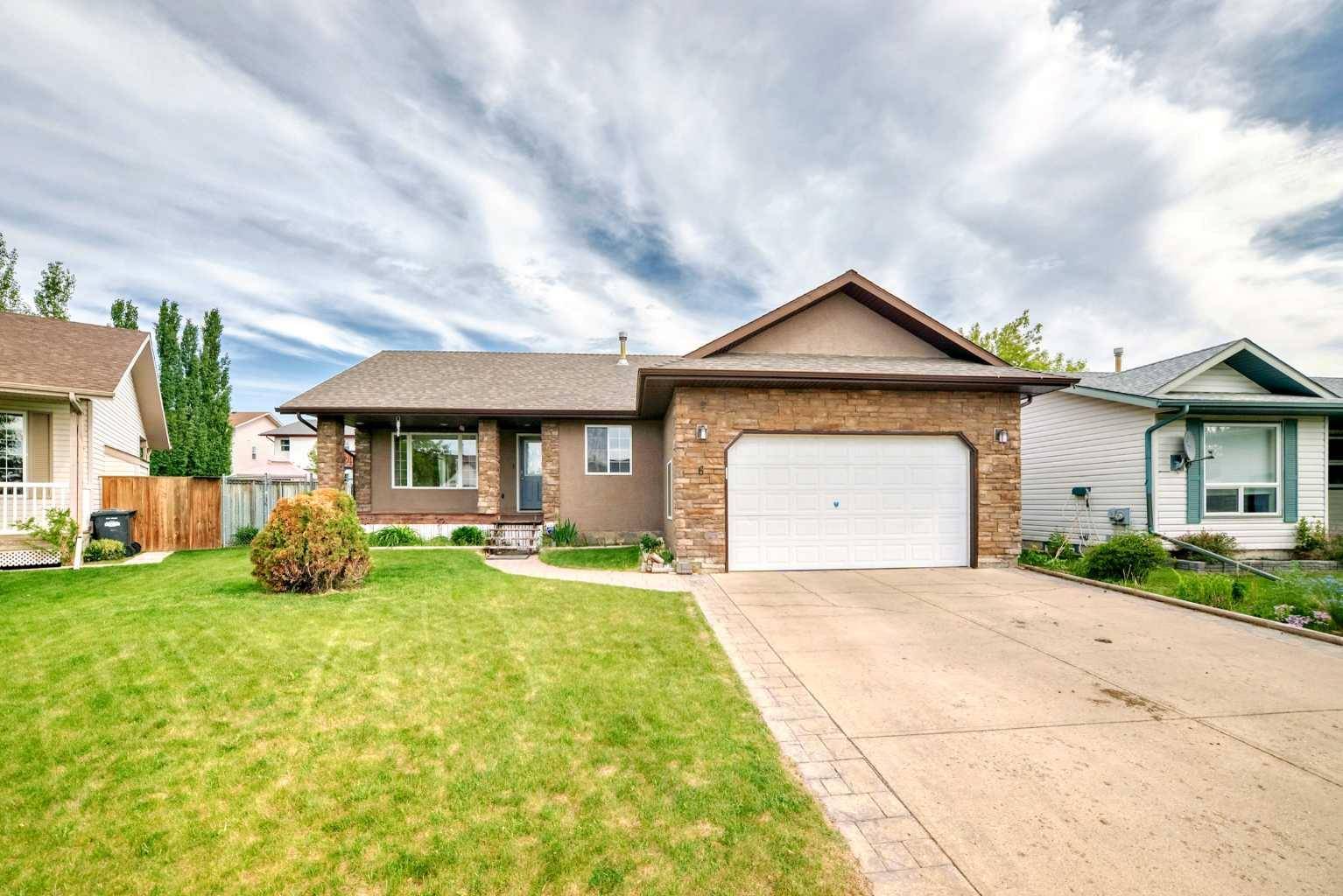 Sylvan Lake, AB T4S 1V8,6 Westwood Close