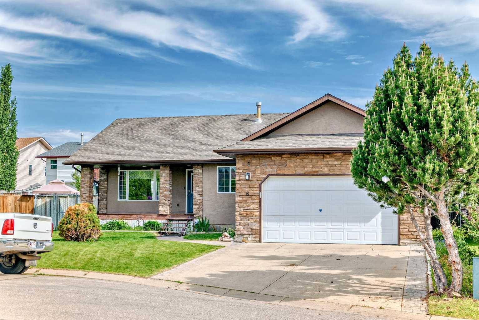 Sylvan Lake, AB T4S 1V8,6 Westwood Close