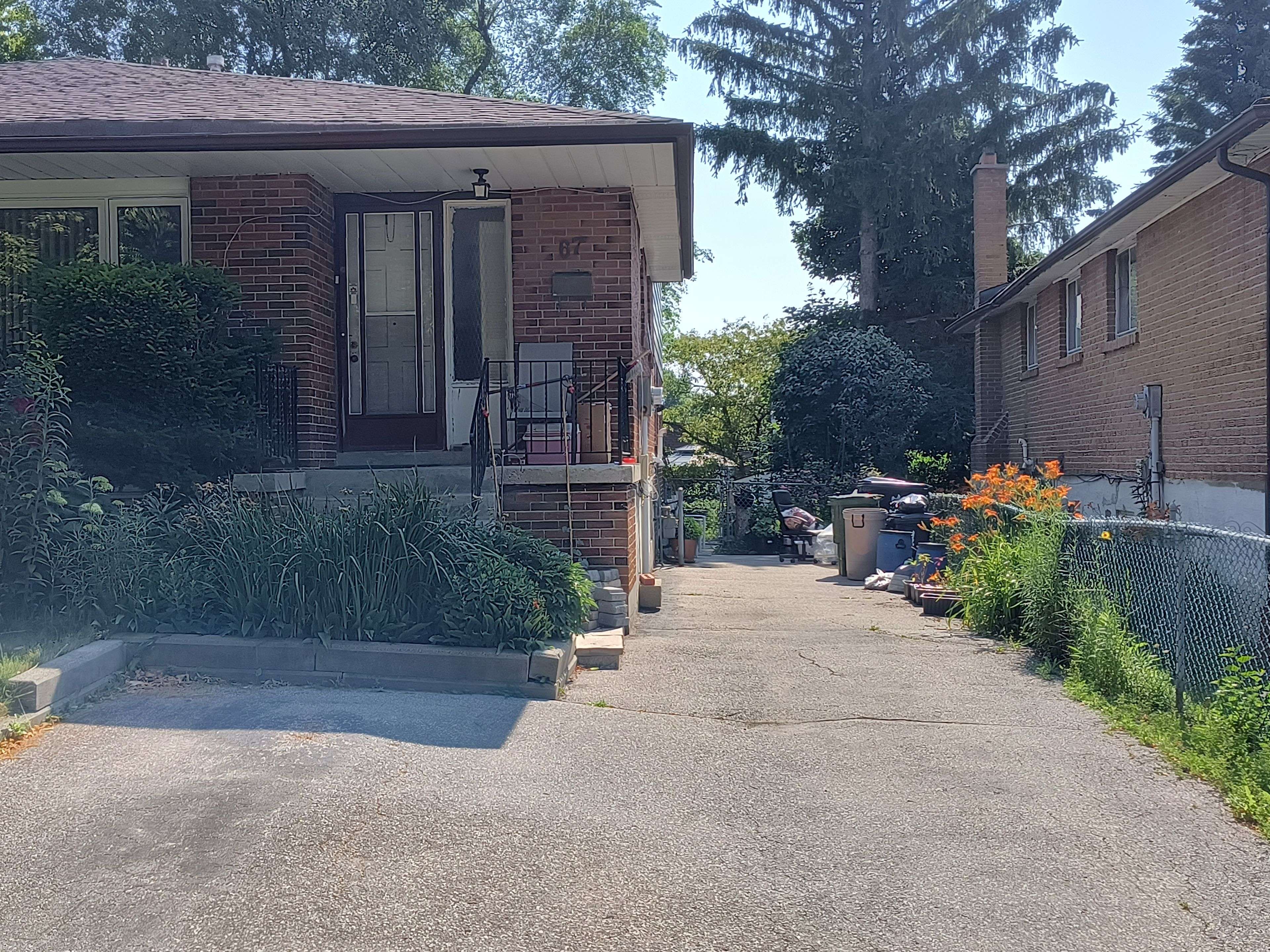 Toronto C15, ON M2H 2M9,67 Mentor BLVD E #BSMT