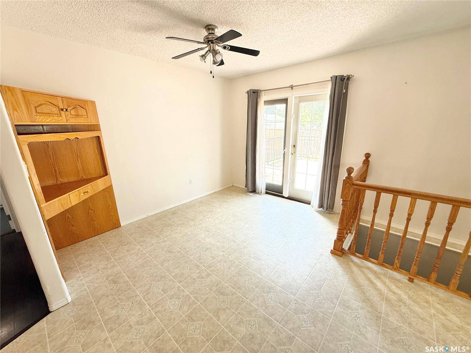 Weyburn, SK S4H 1G4,431 Albert STREET