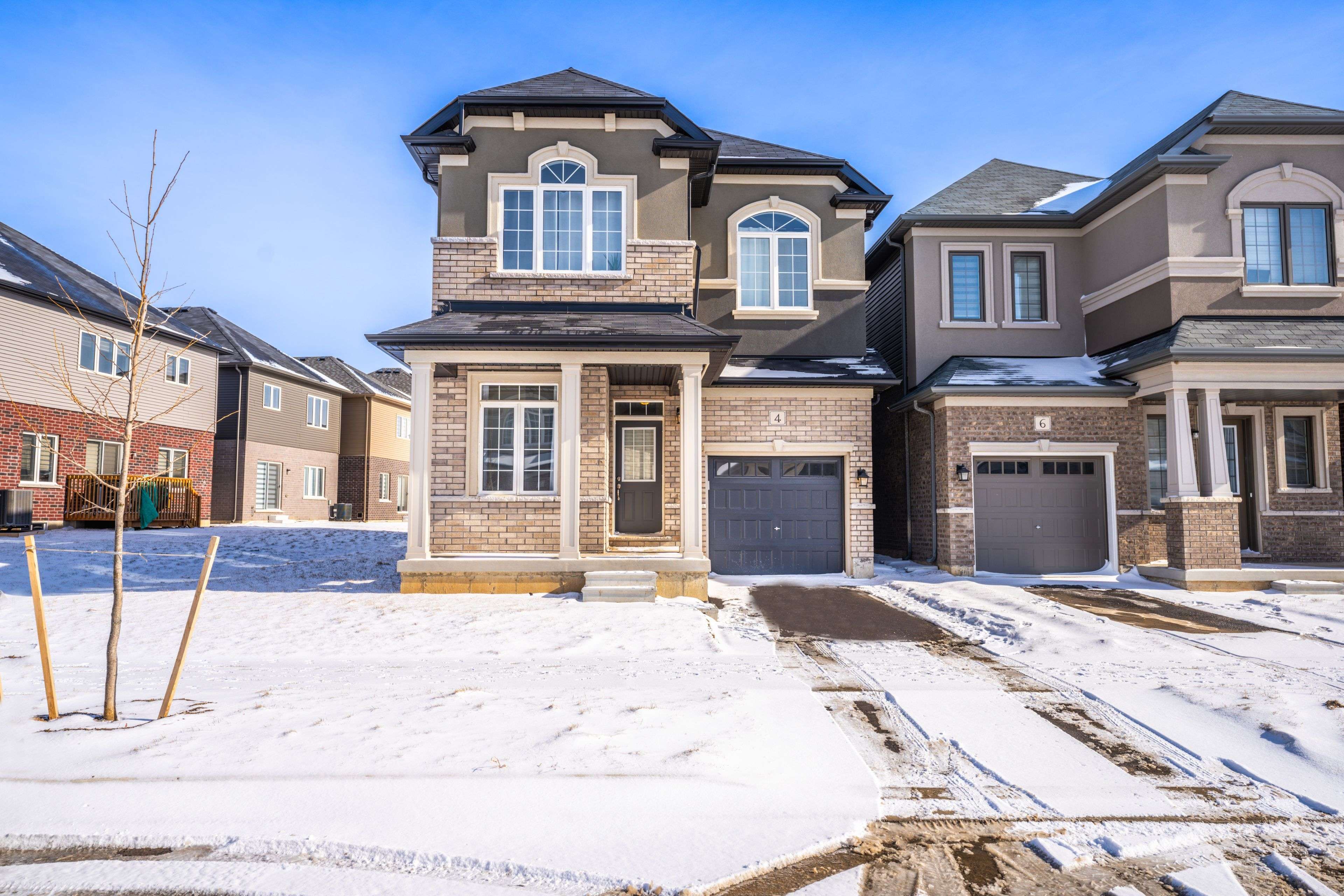Brant, ON N3T 5L8,4 Tooker DR