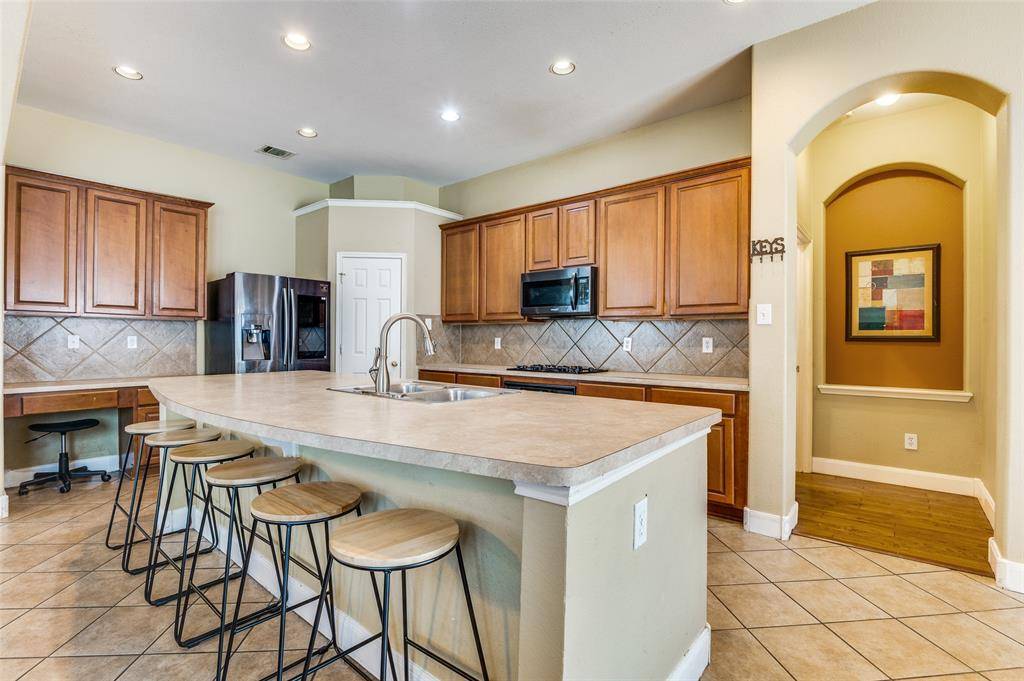 Desoto, TX 75115,1225 Boysenberry Drive
