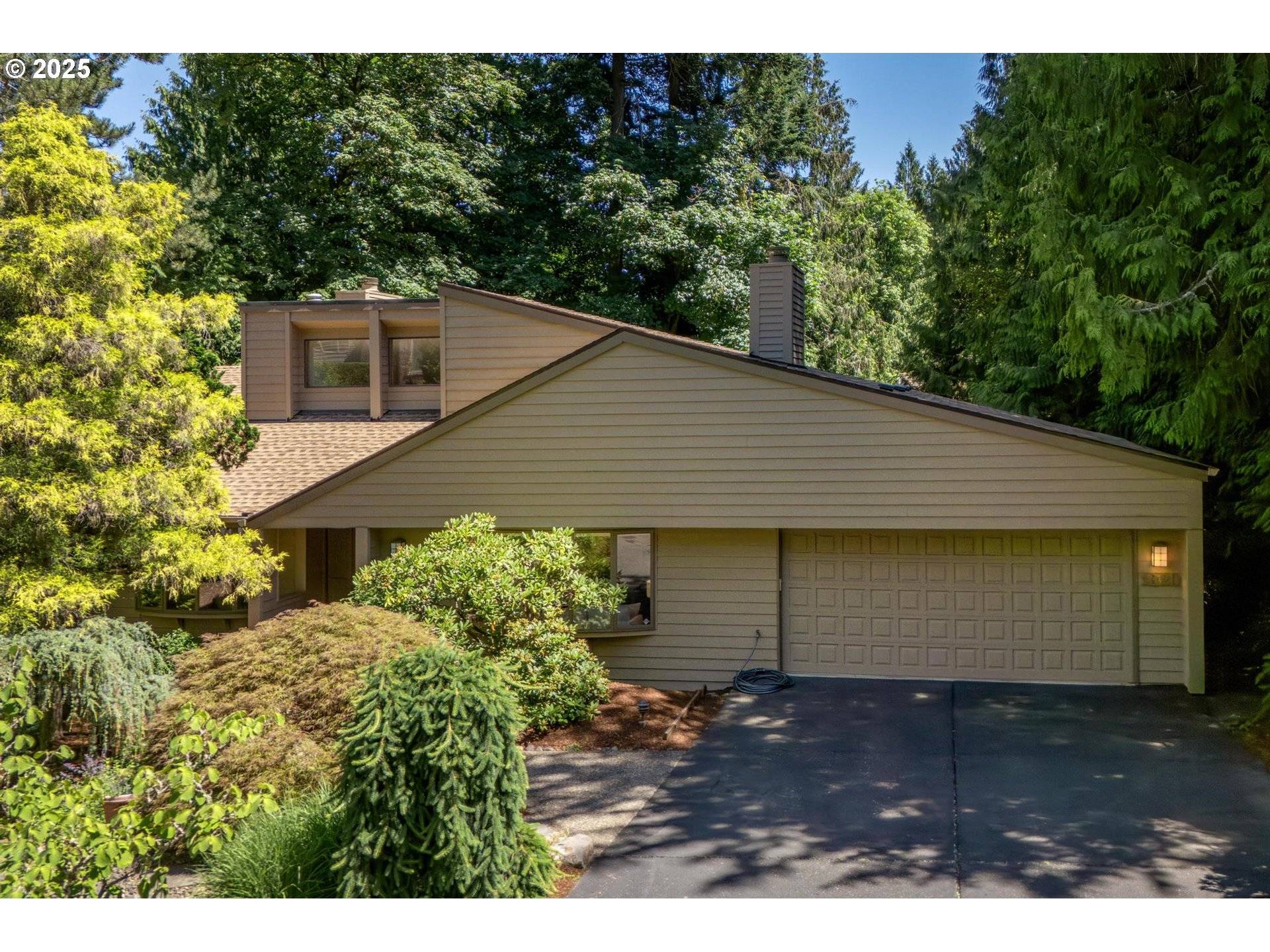 Portland, OR 97219,1320 SW KARI LN