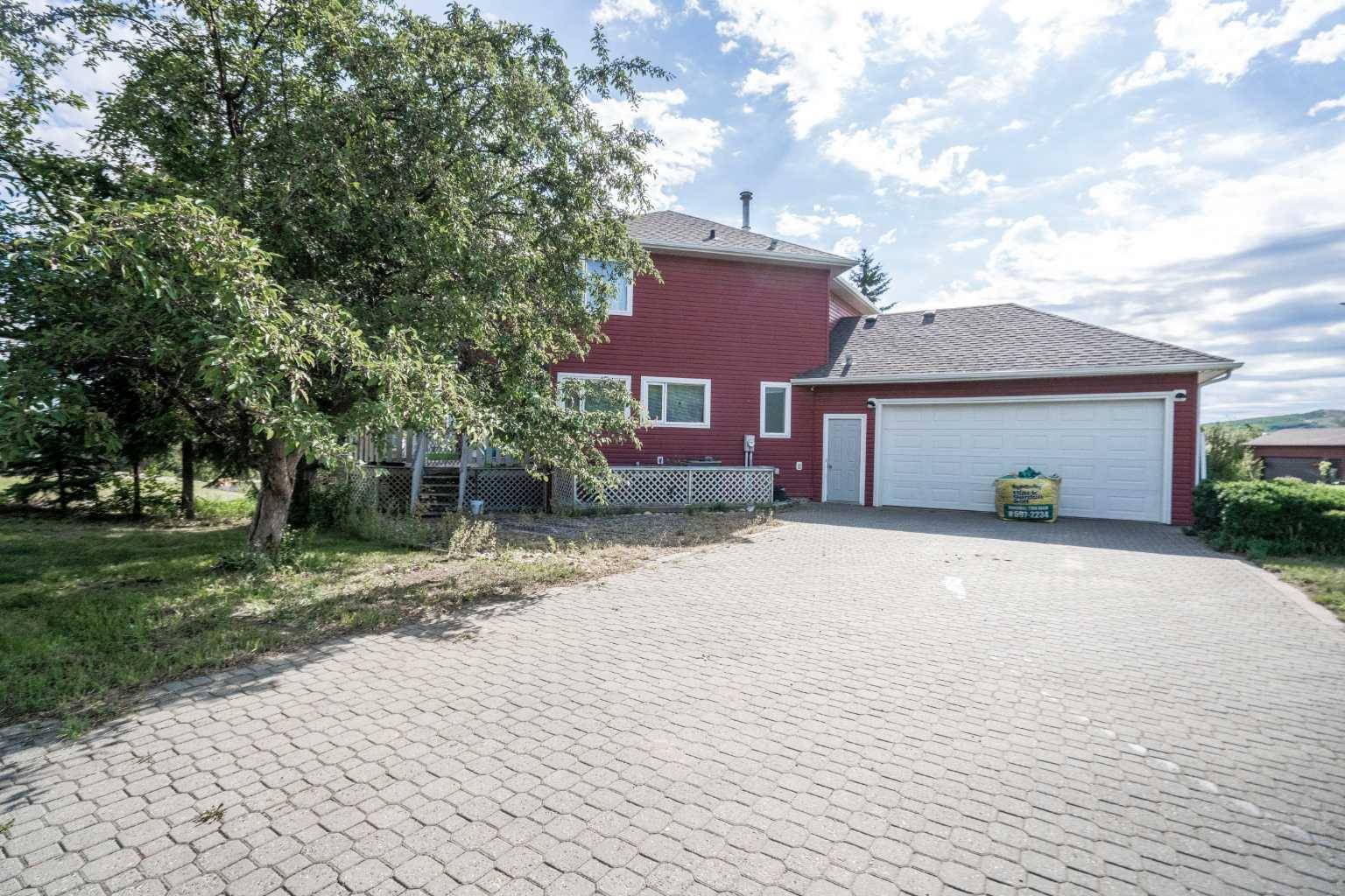 Peace River, AB T8S 1N8,10010 89 ST