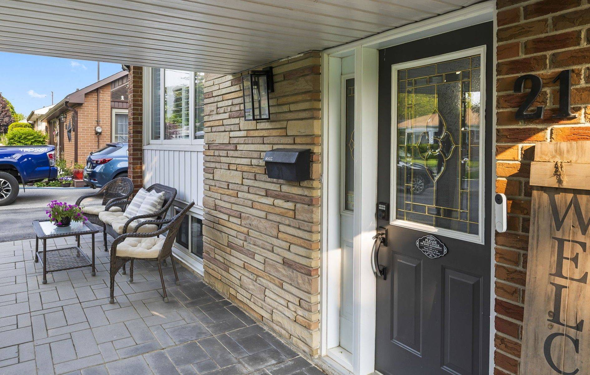 Clarington, ON L1C 1B9,21 Parkway CRES