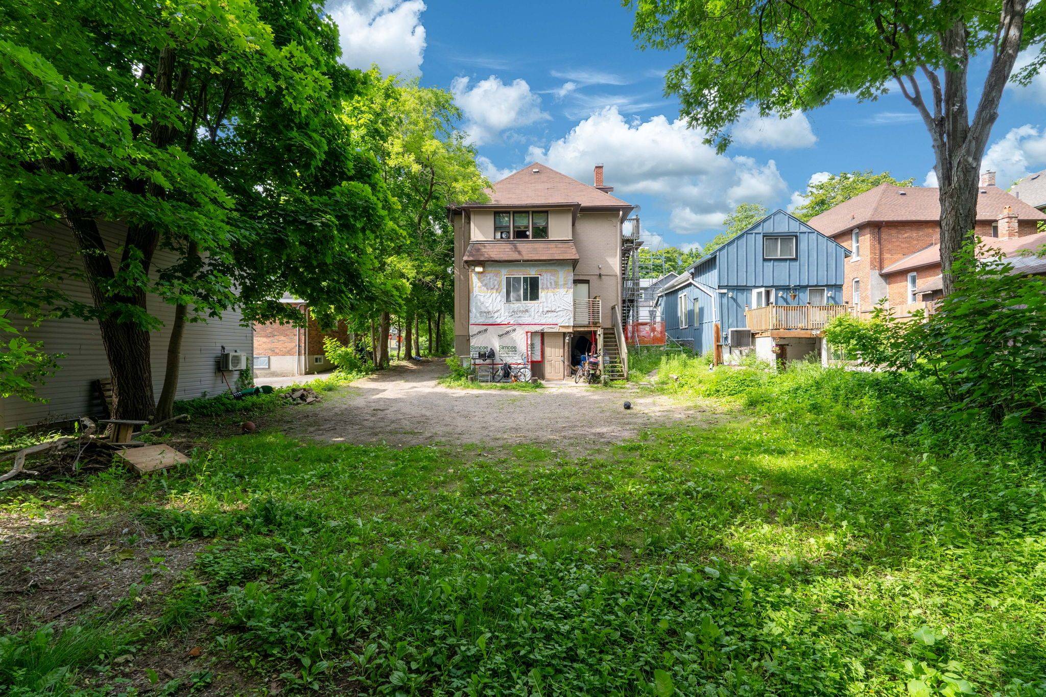 63 Mcdonald ST, Barrie, ON L4M 1P4