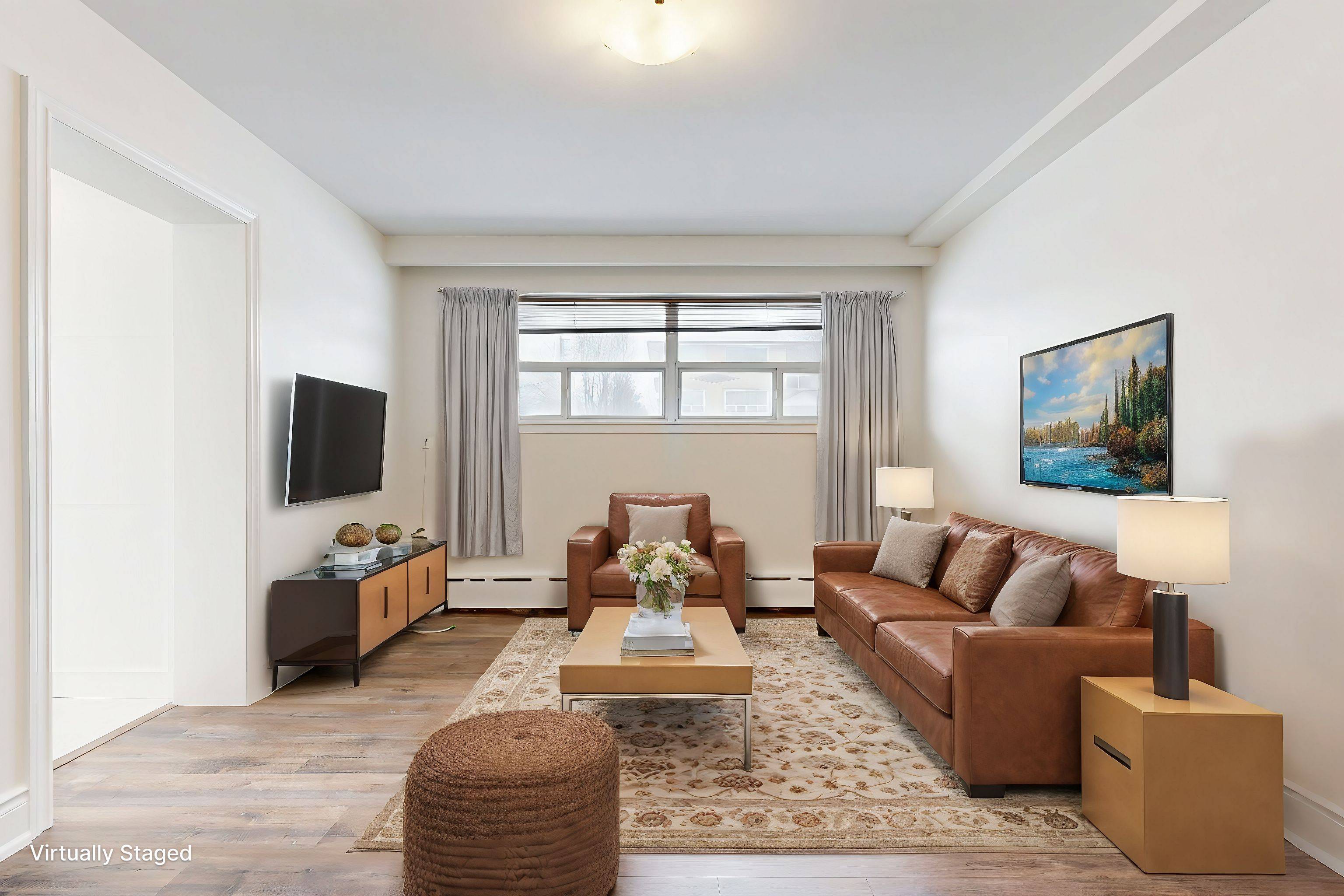 Toronto W06, ON M8W 4K2,149 Alderbrae AVE #1