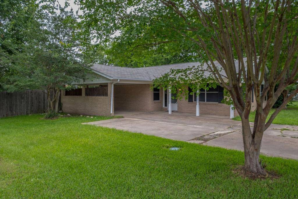 Edgewood, TX 75117,503 E Oak Street